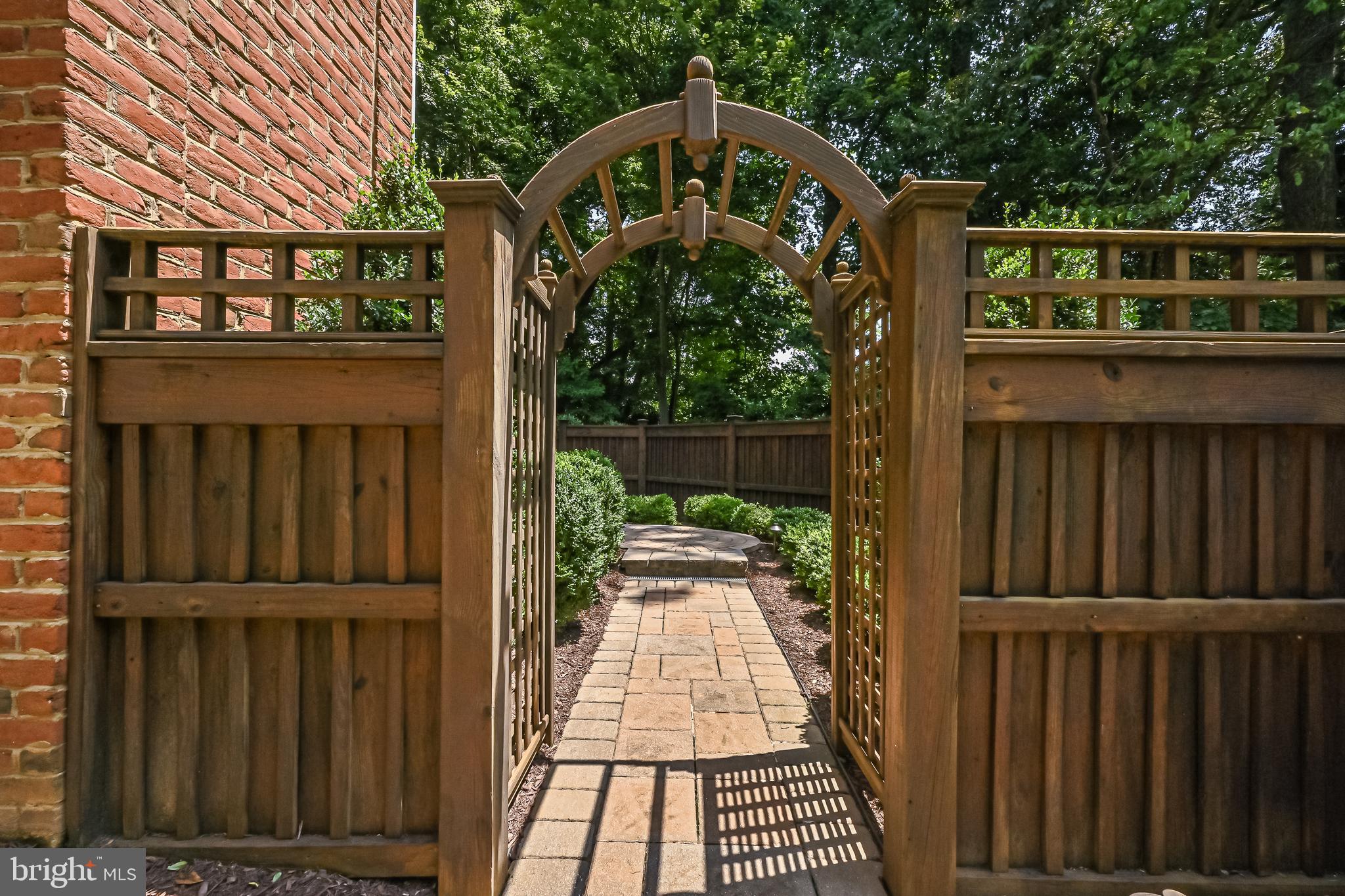 CEDAR LANE - Residential