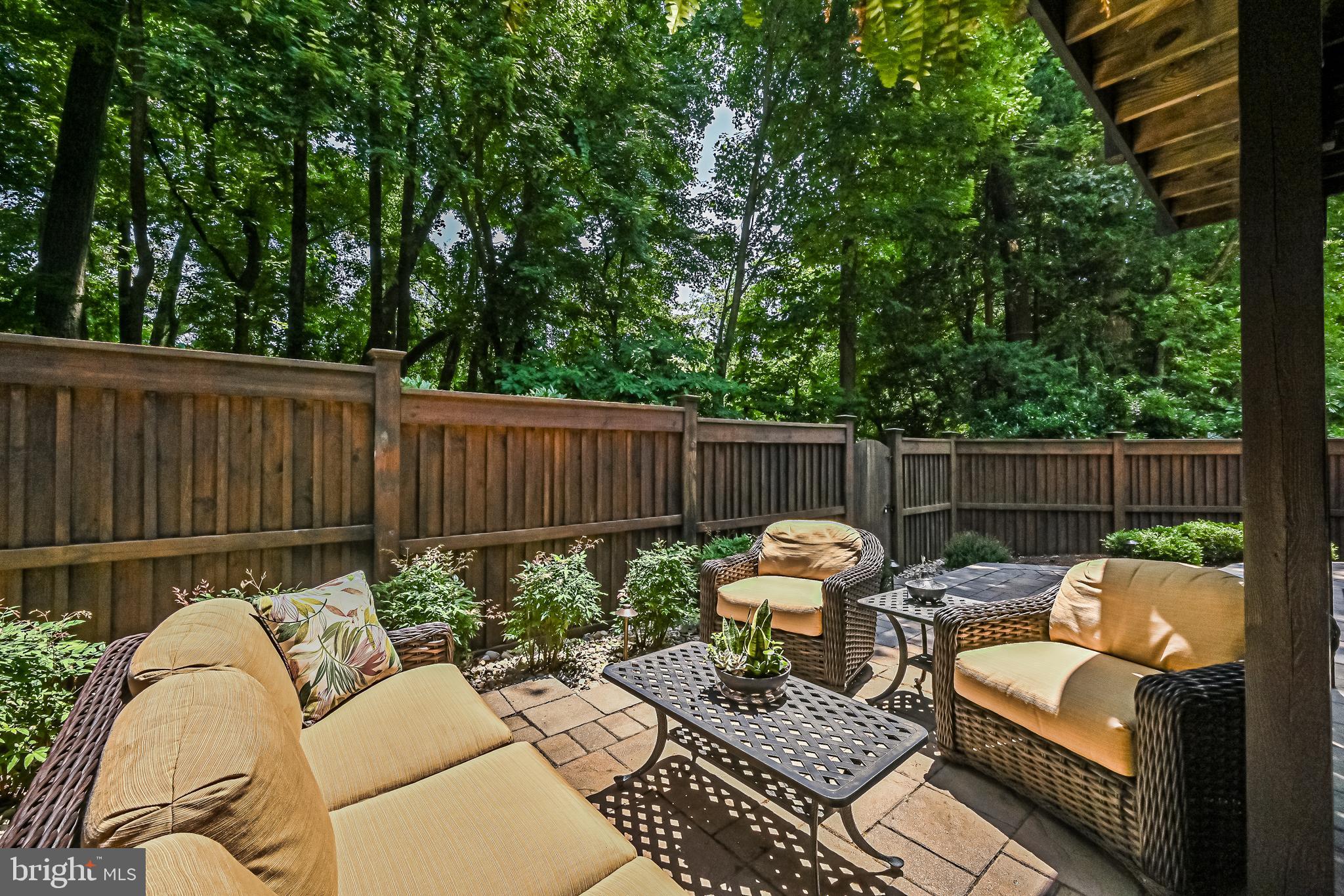 CEDAR LANE - Residential