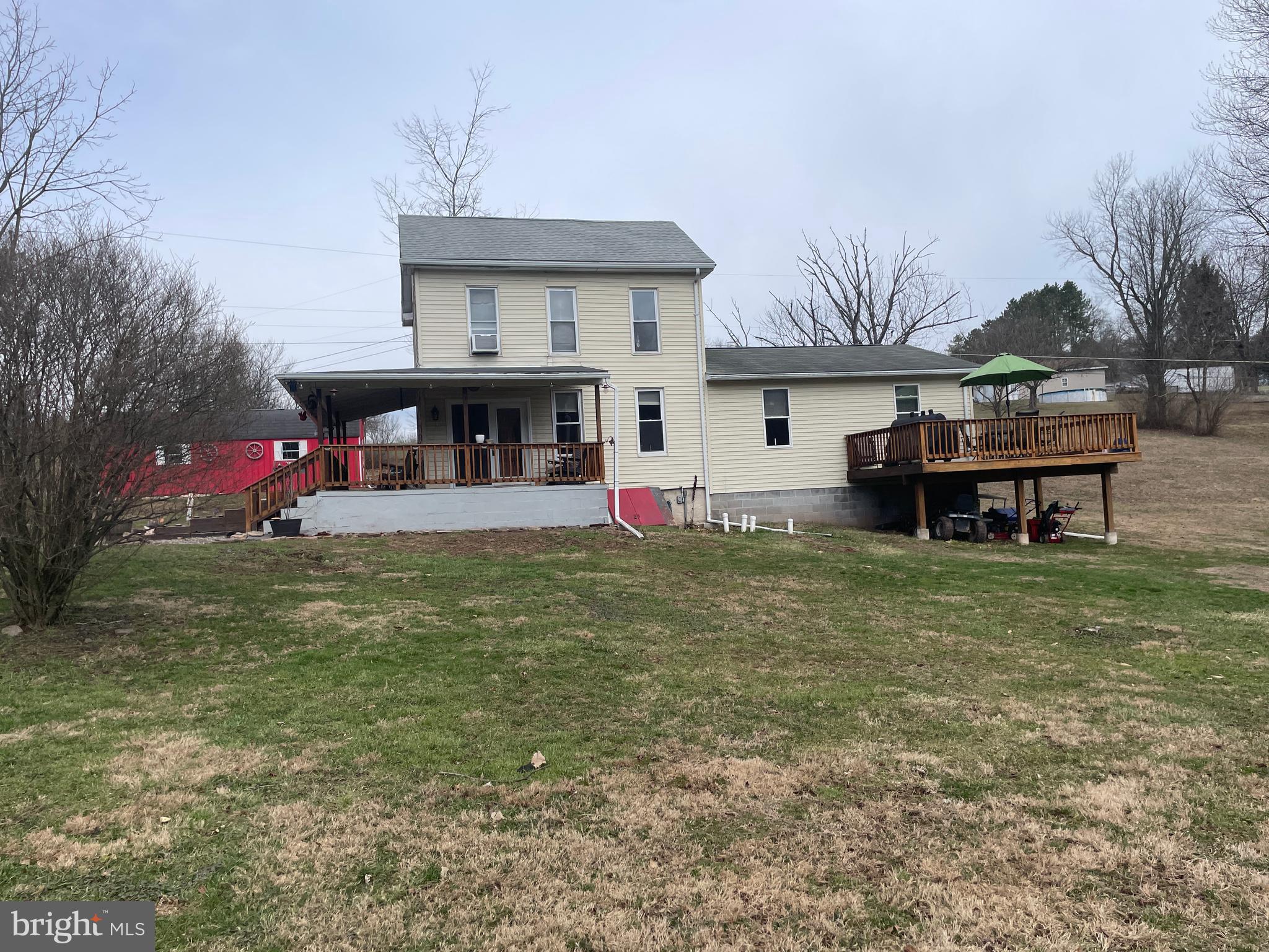 12 THRUSH HOLLOW LANE