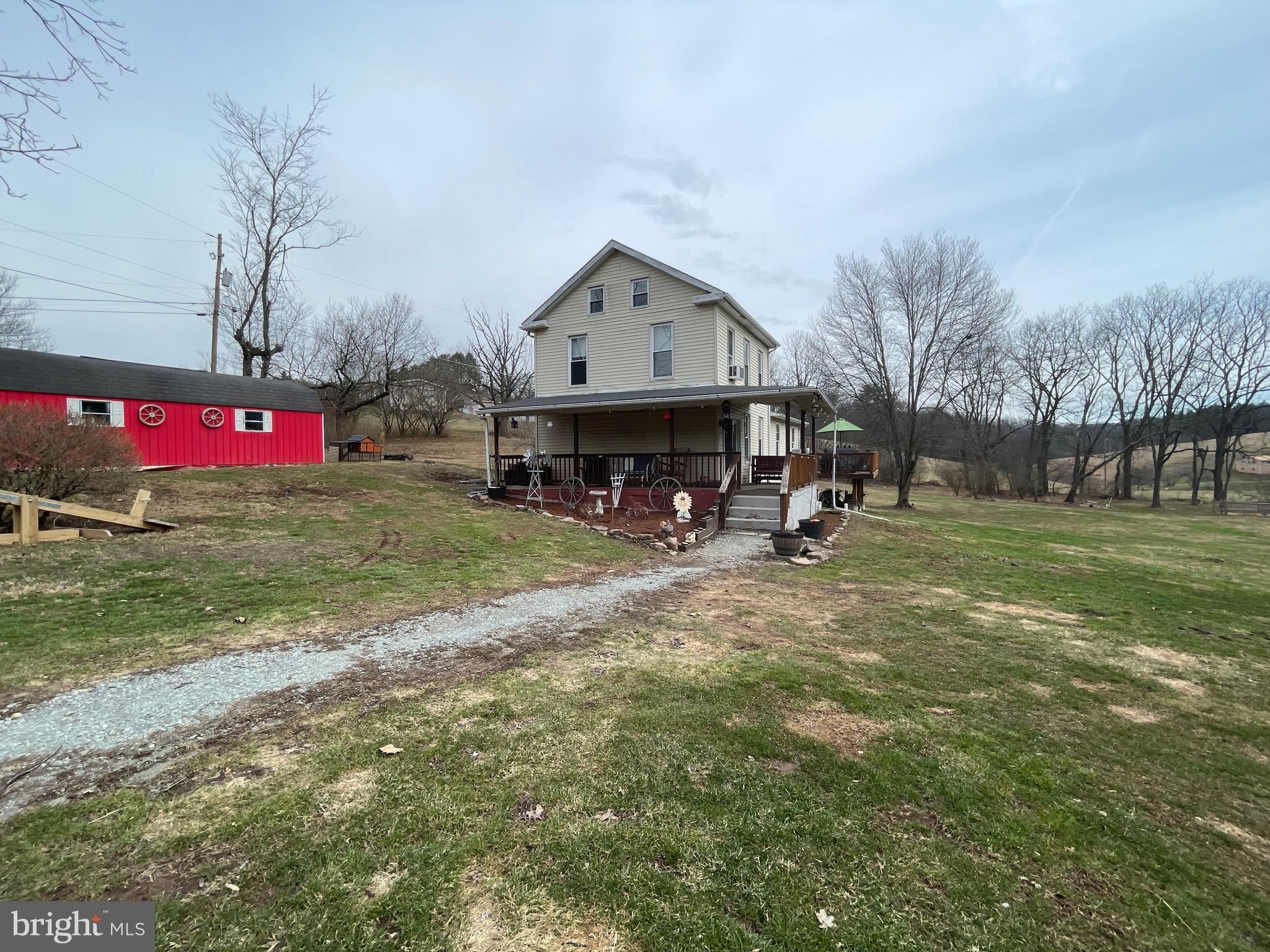 12 THRUSH HOLLOW LANE