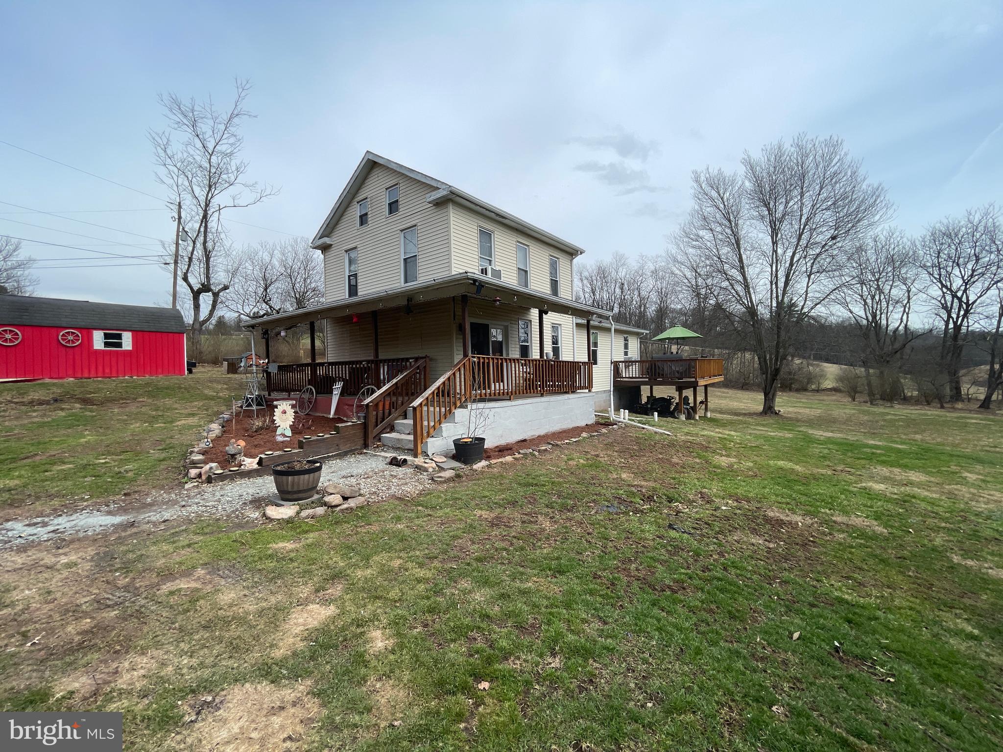 12 THRUSH HOLLOW LANE