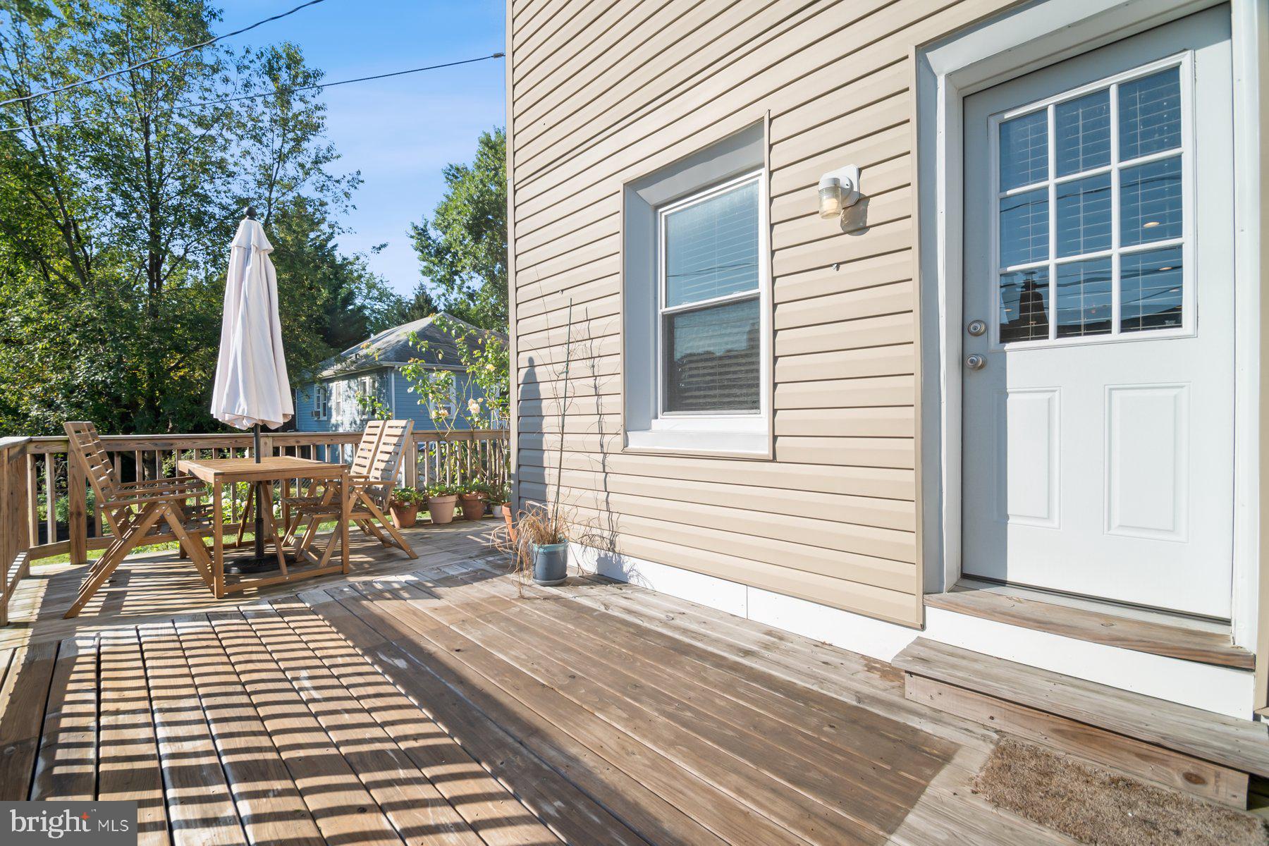 MEDFIELD - Residential