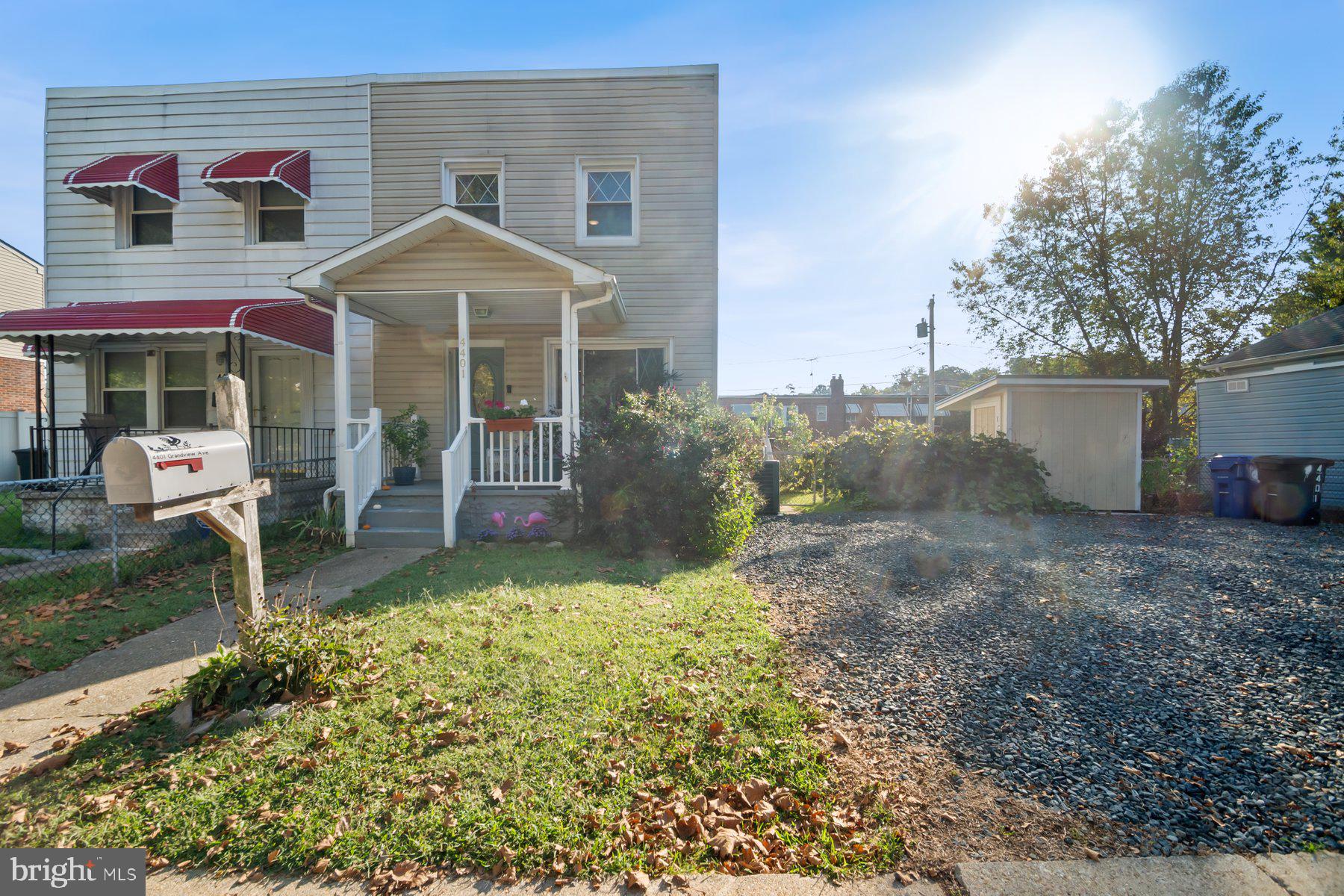 MEDFIELD - Residential