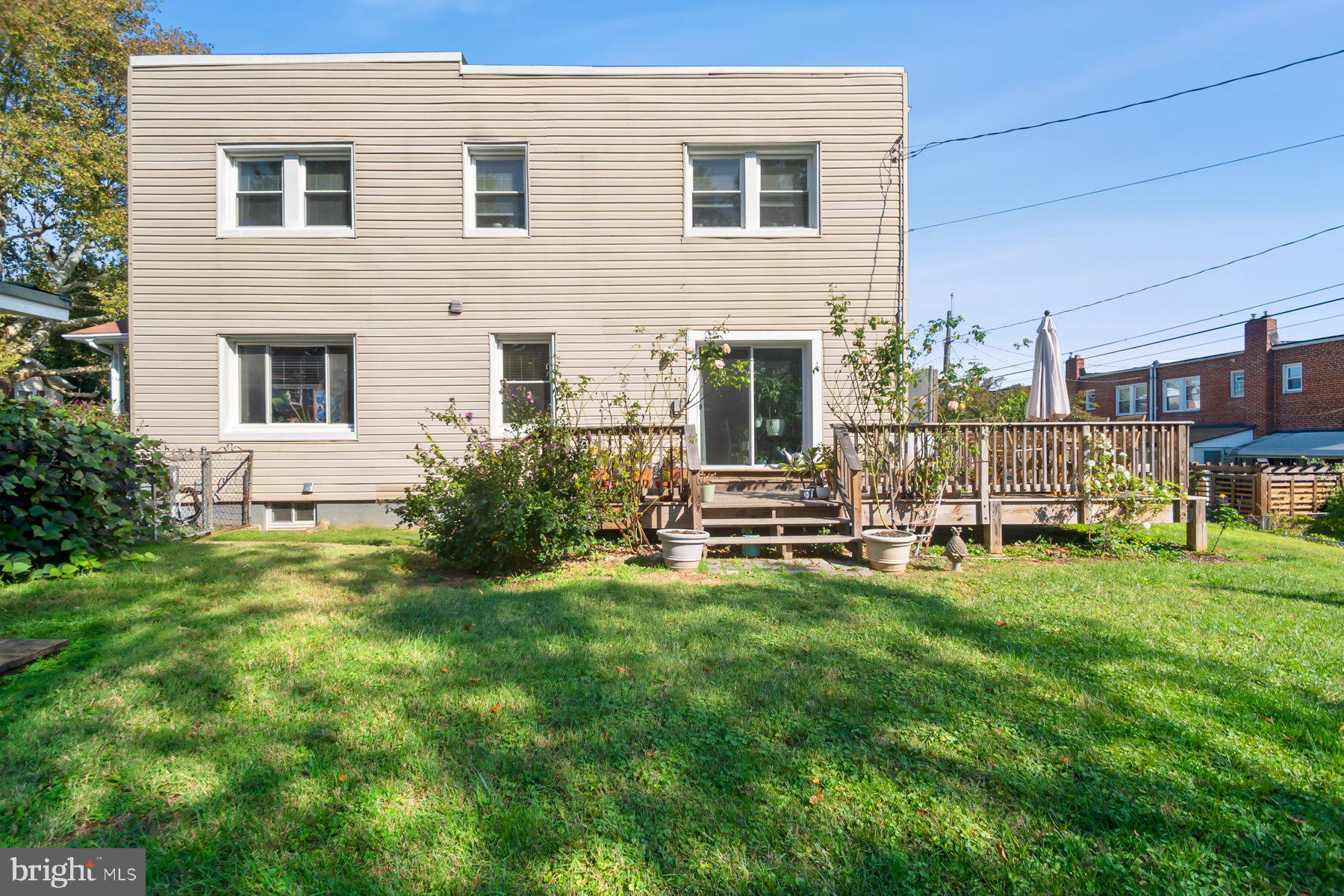 MEDFIELD - Residential