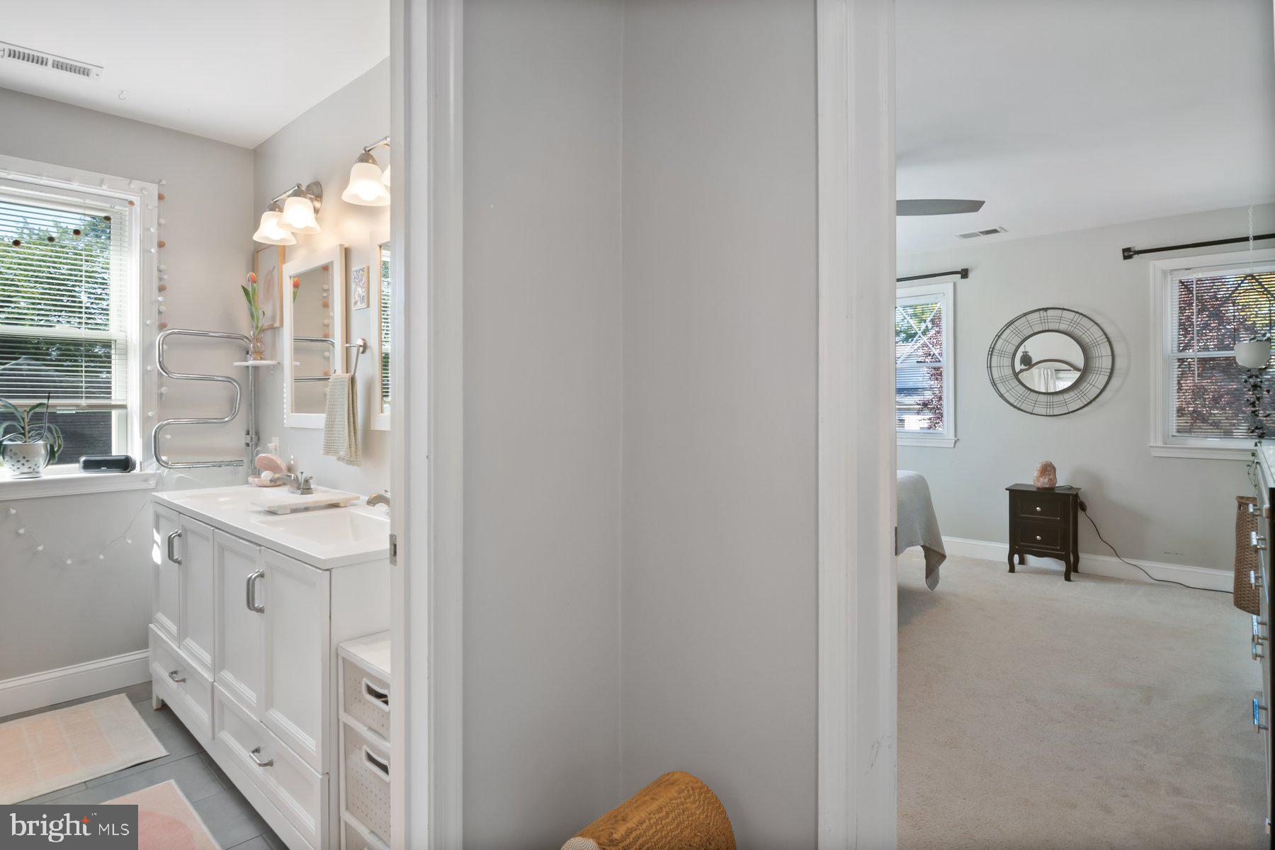 MEDFIELD - Residential