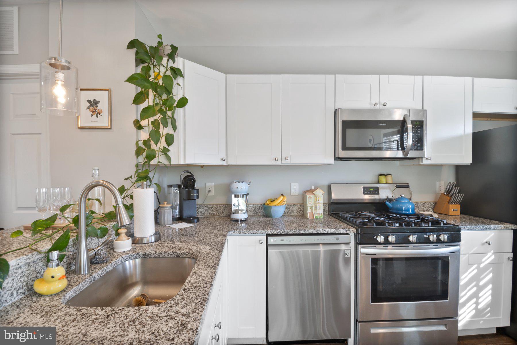 MEDFIELD - Residential