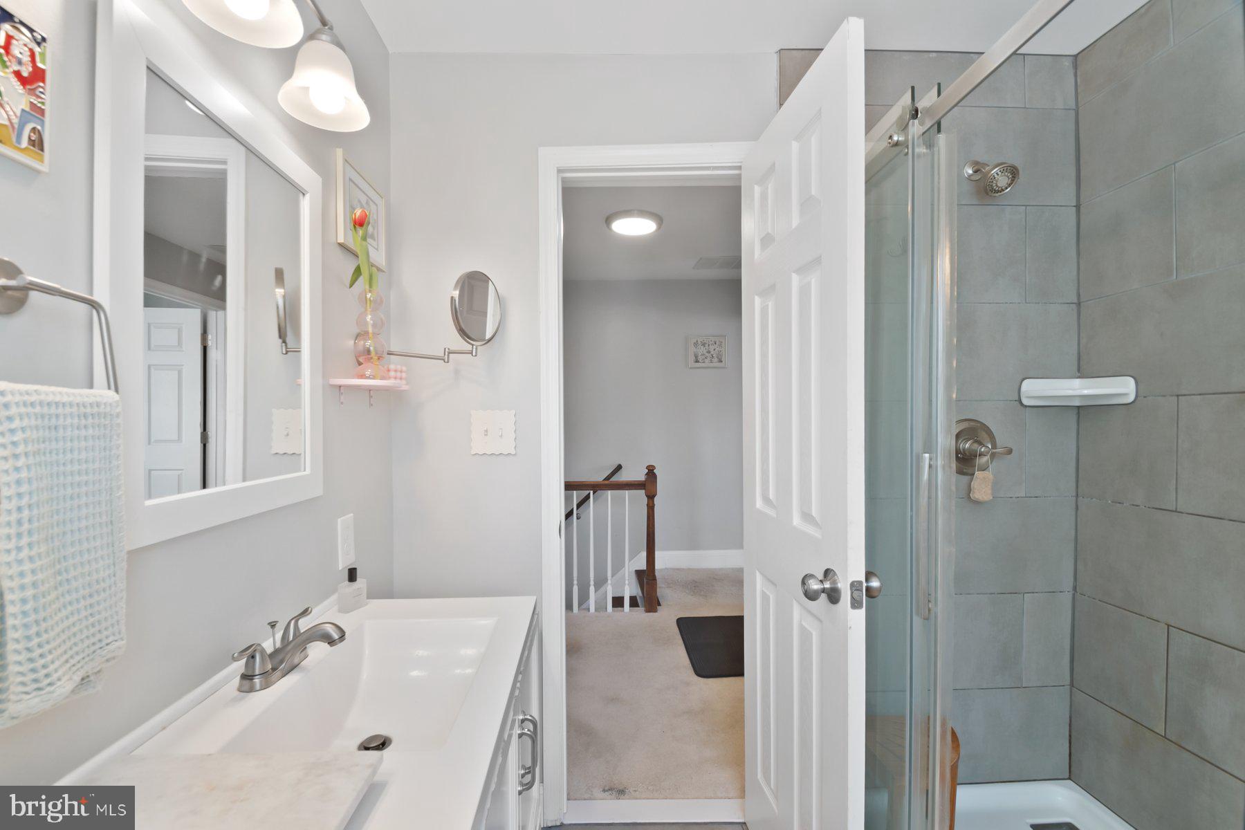MEDFIELD - Residential