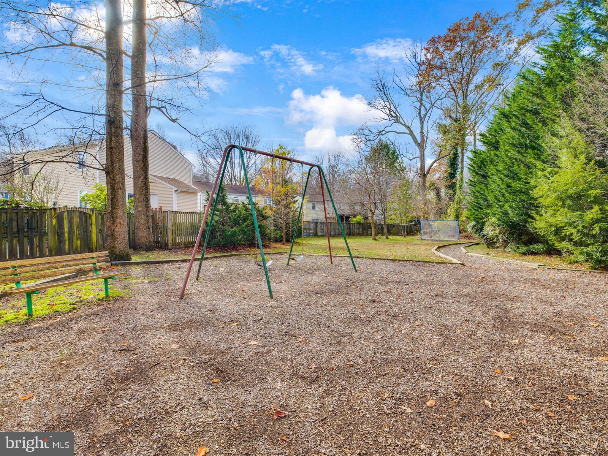 HUNTERS POINTE - Residential