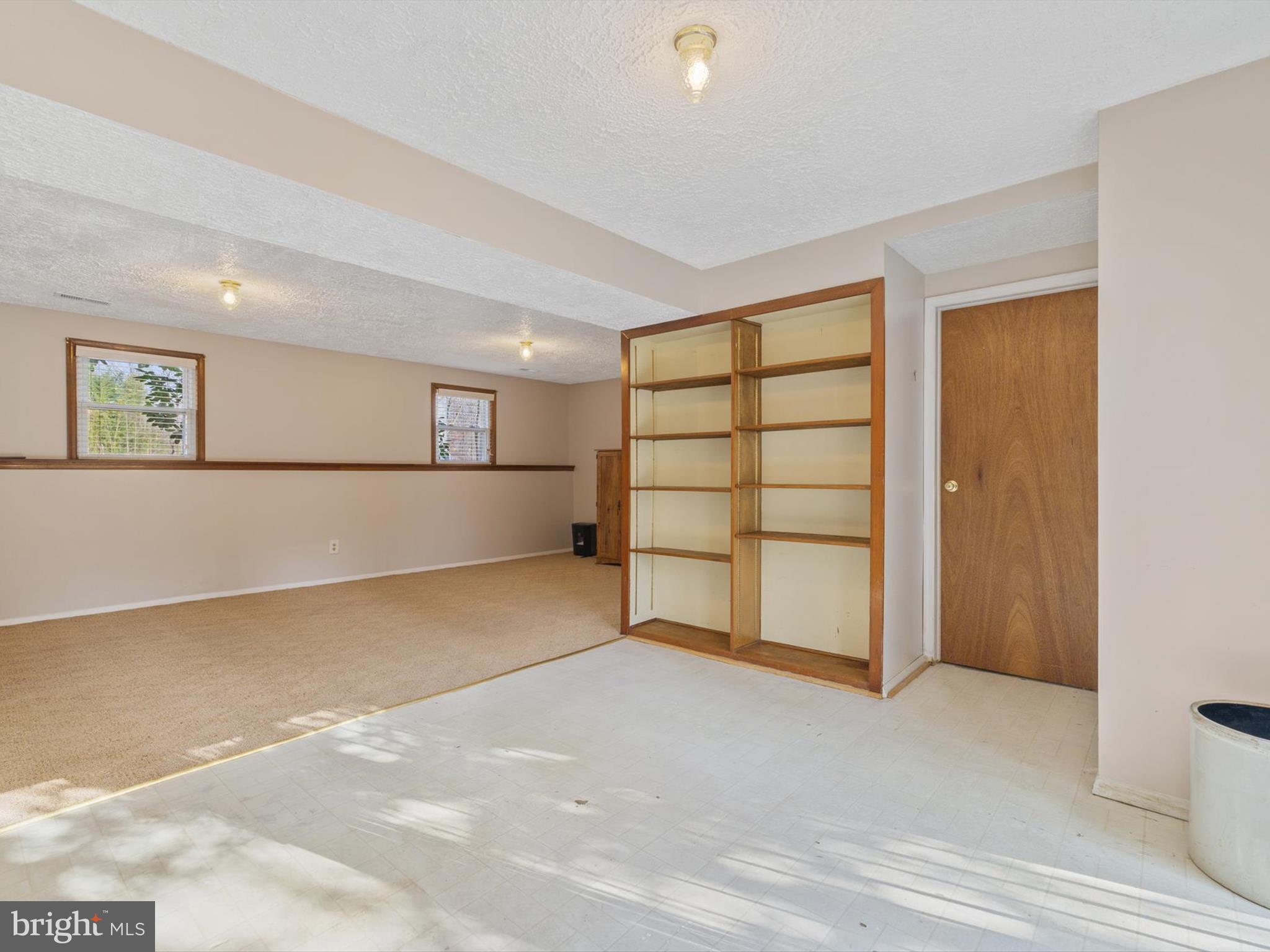 HUNTERS POINTE - Residential