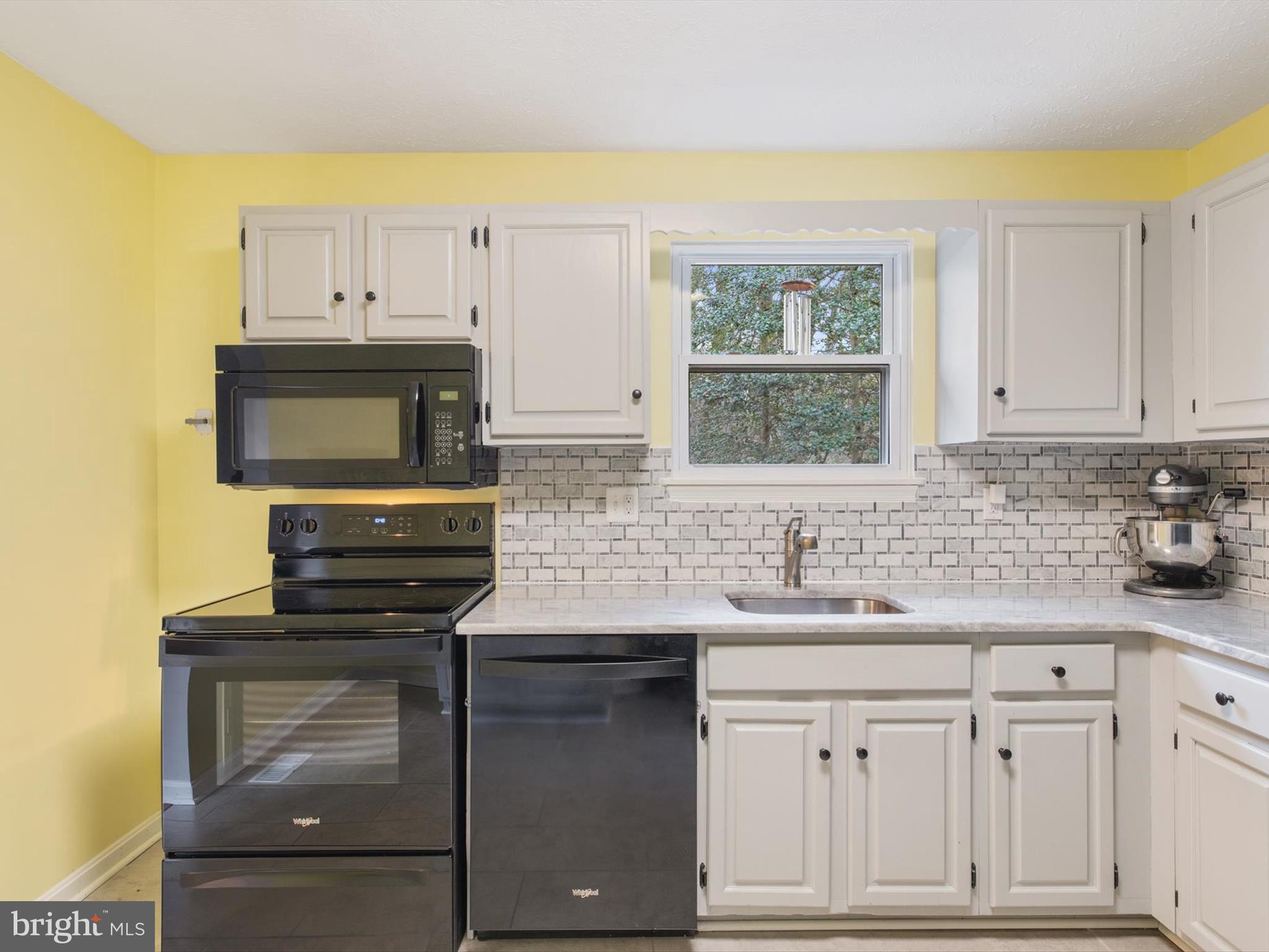 HUNTERS POINTE - Residential