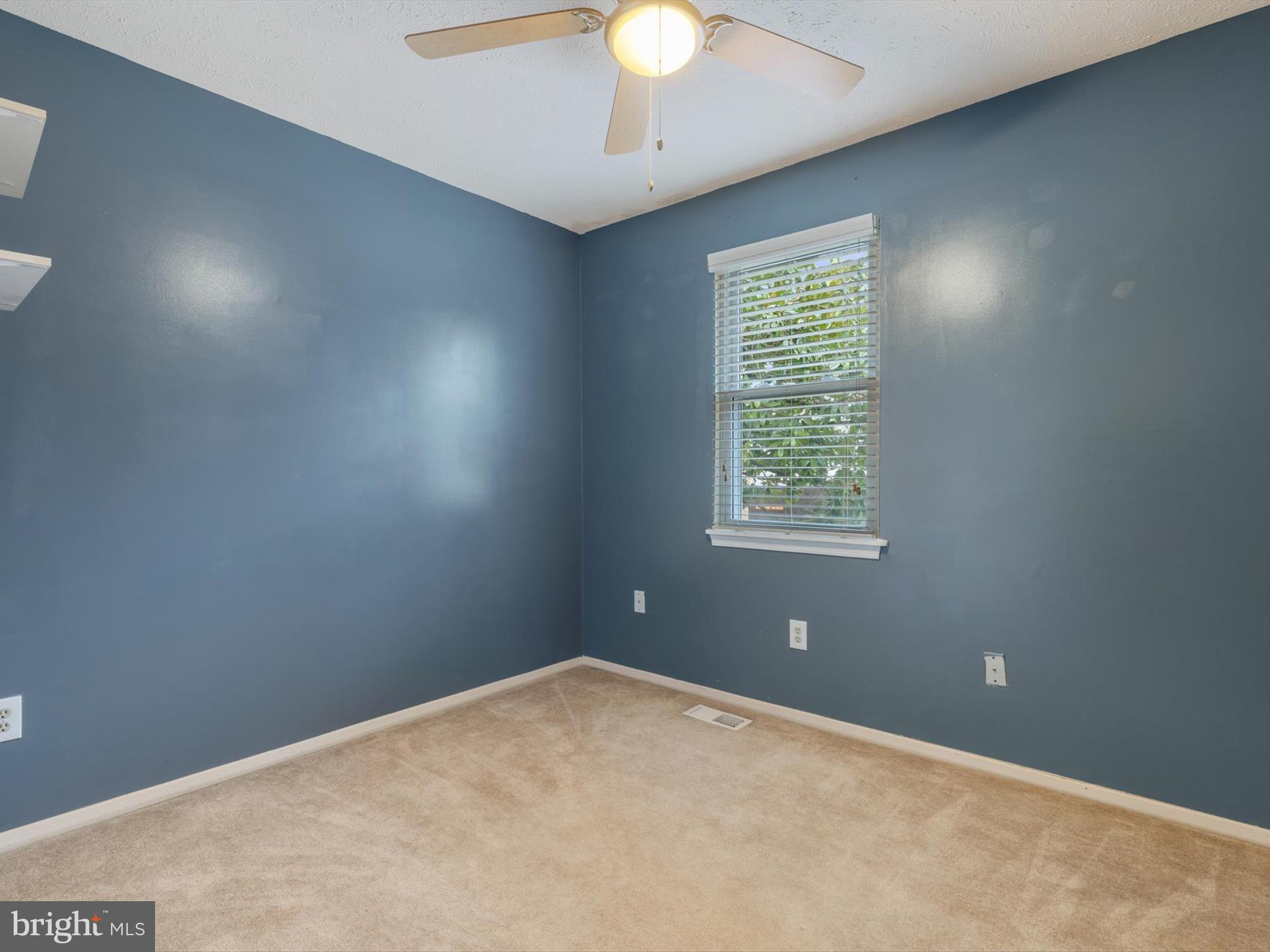 HUNTERS POINTE - Residential