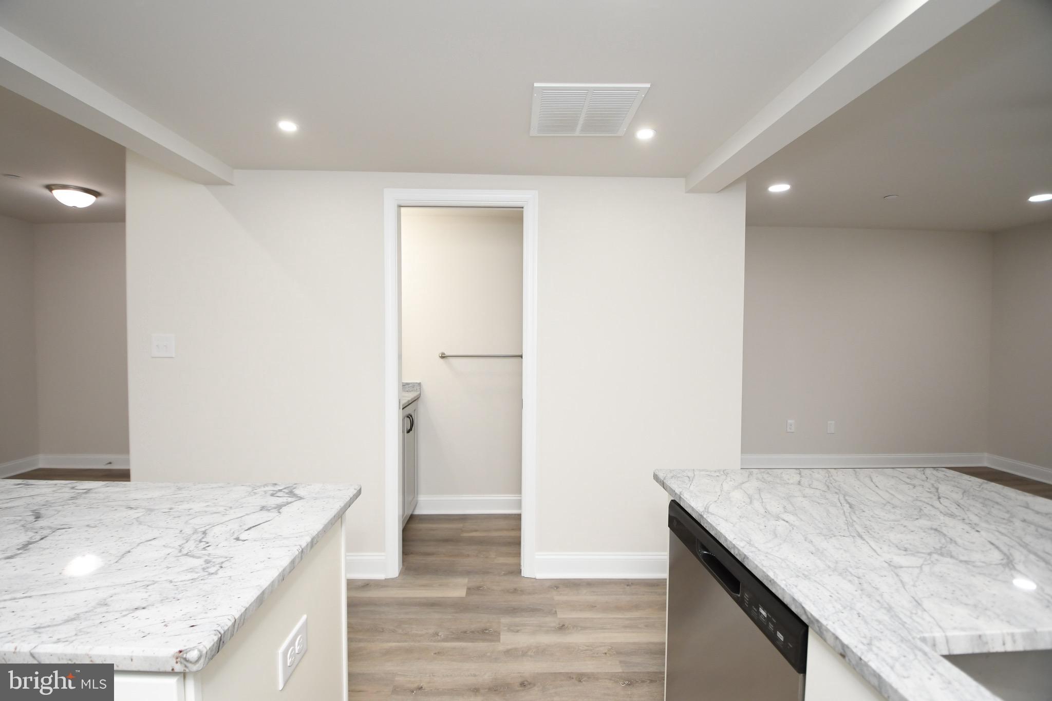 STUART CREEK FARMS - Residential Lease