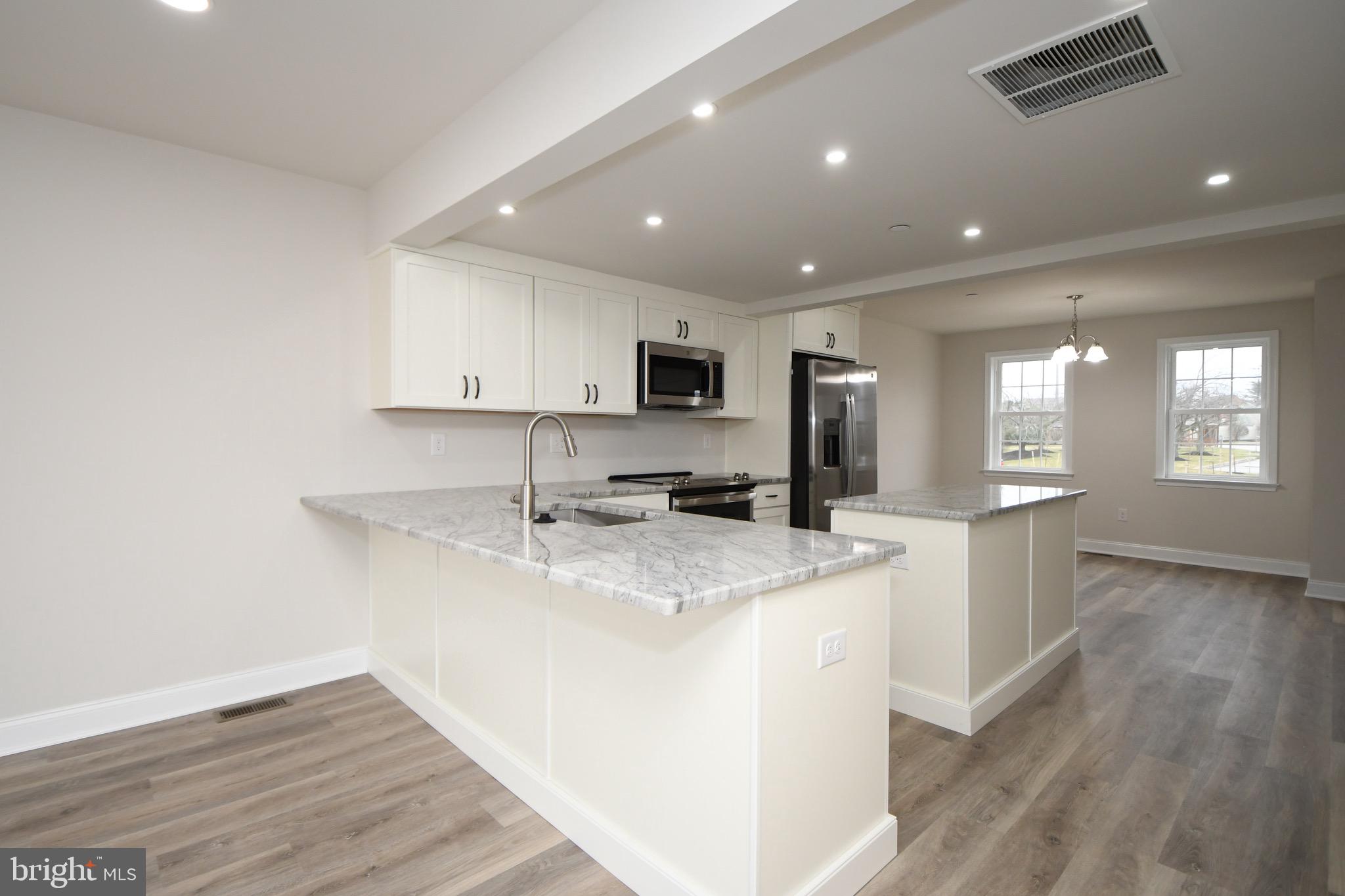 STUART CREEK FARMS - Residential Lease