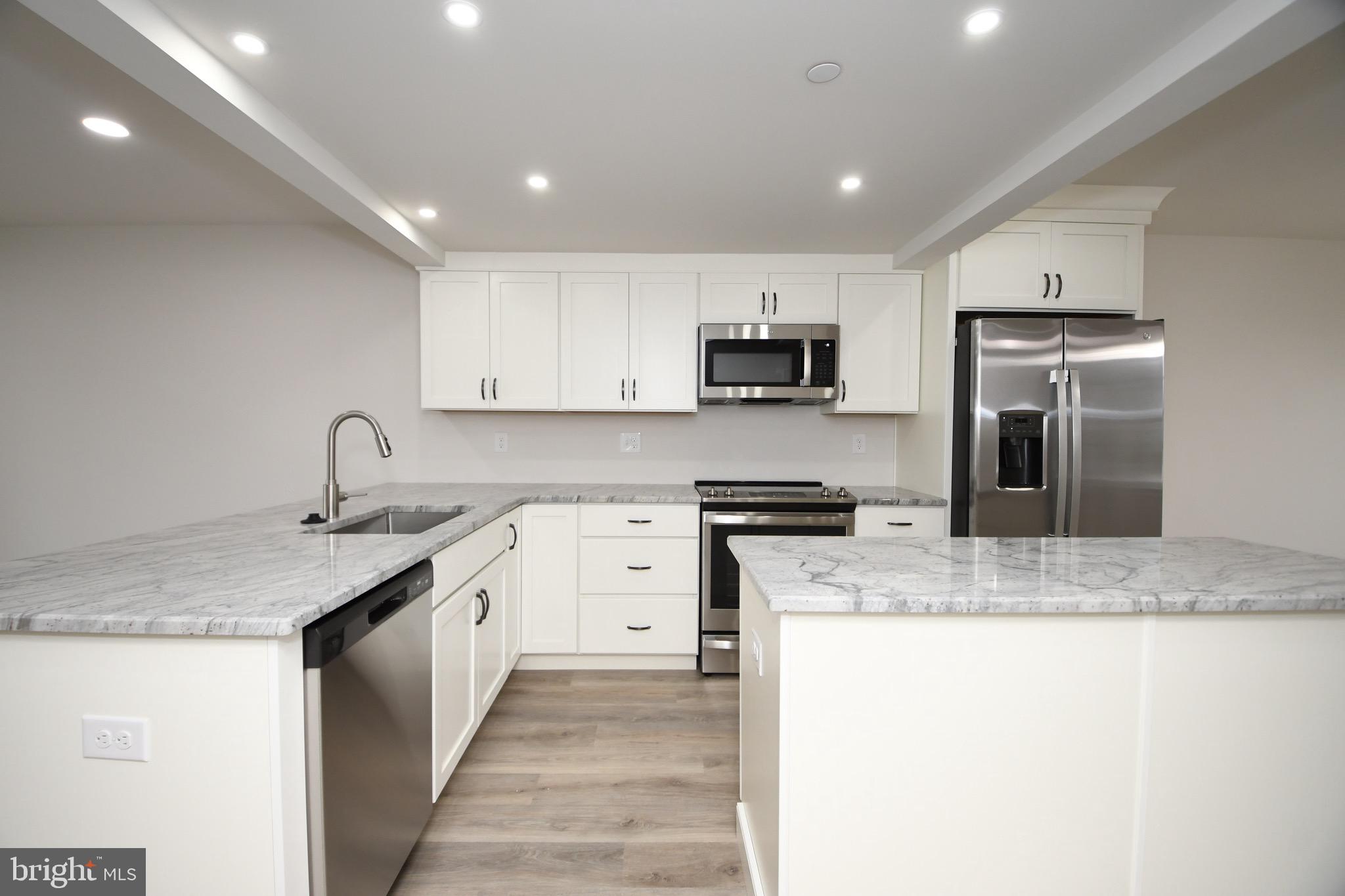 STUART CREEK FARMS - Residential Lease