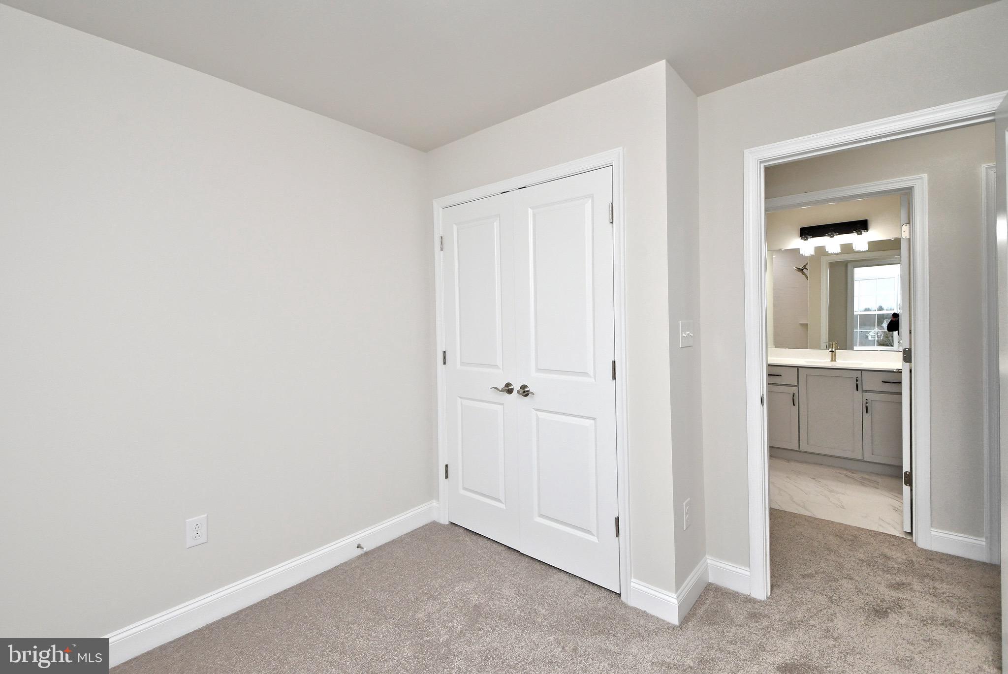 STUART CREEK FARMS - Residential Lease