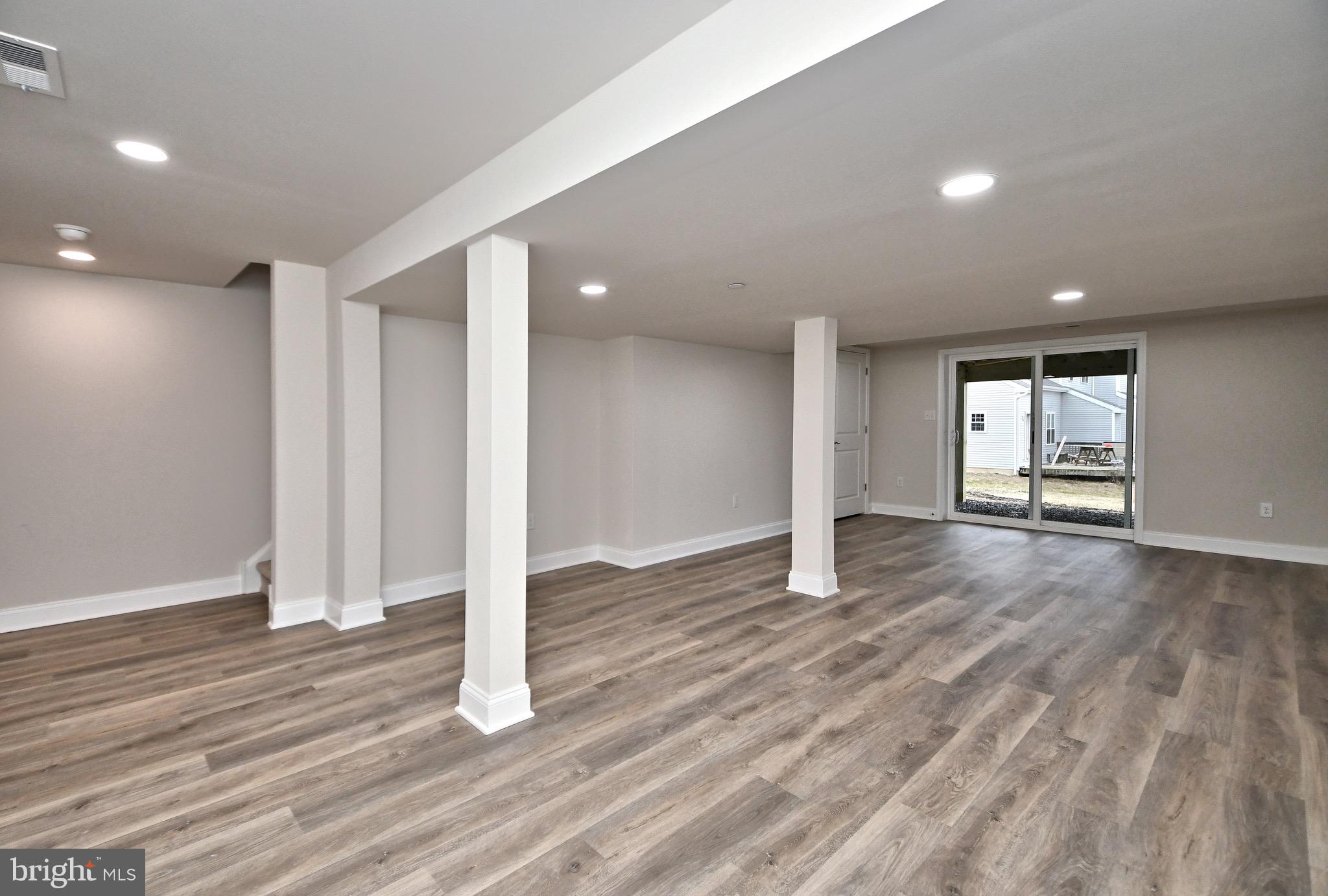 STUART CREEK FARMS - Residential Lease