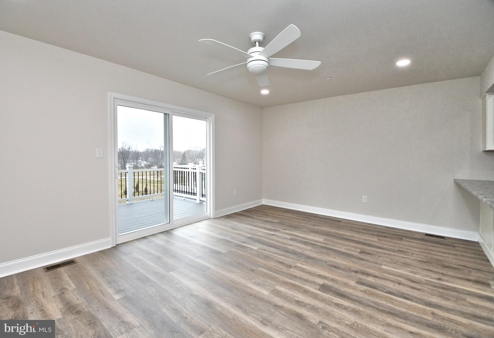 STUART CREEK FARMS - Residential Lease