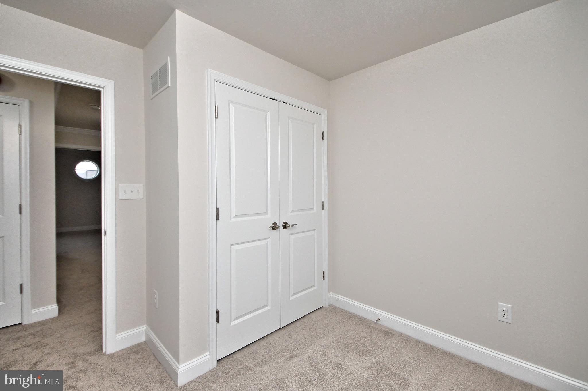 STUART CREEK FARMS - Residential Lease