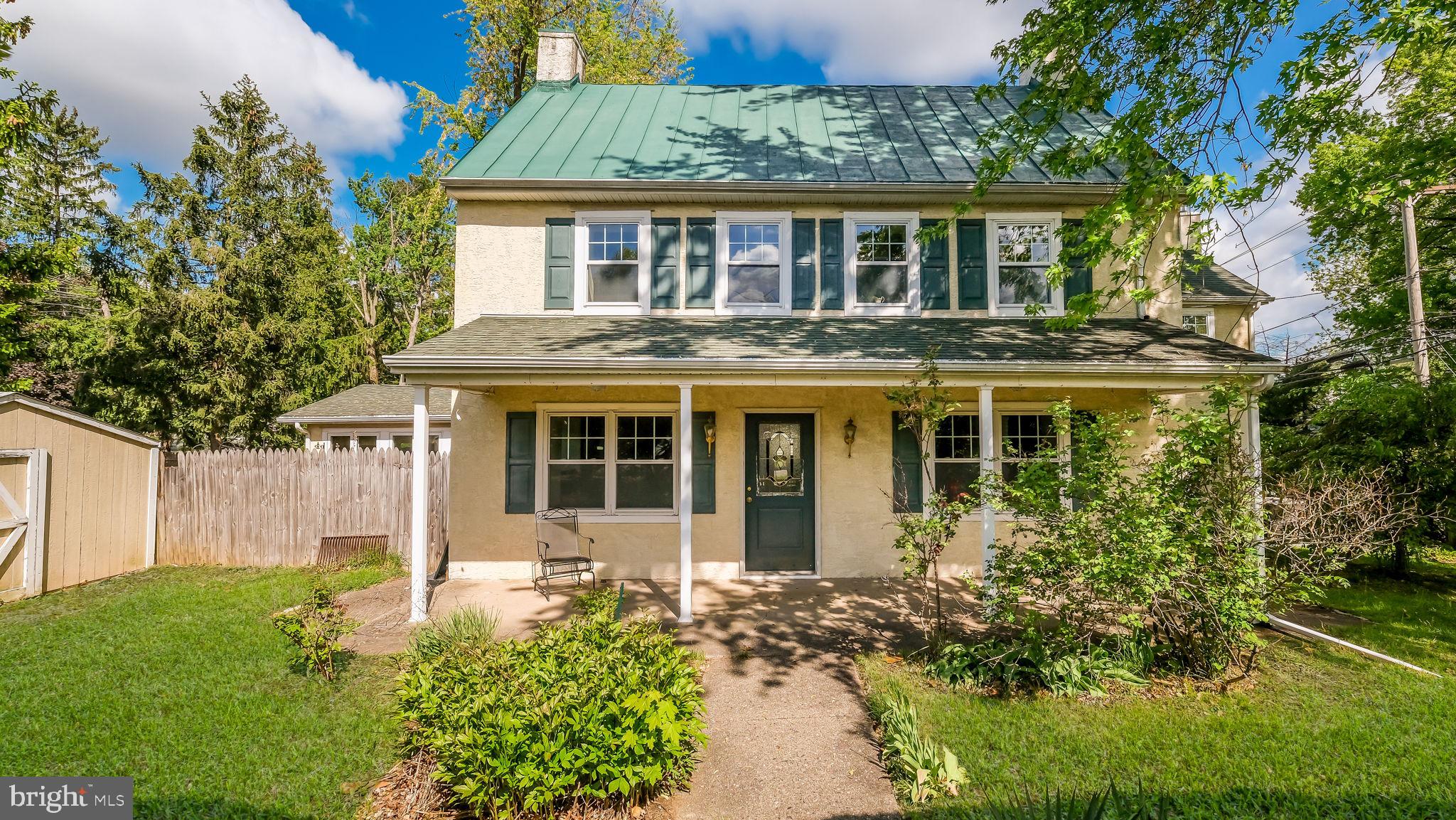 WILLOW MANOR - Residential