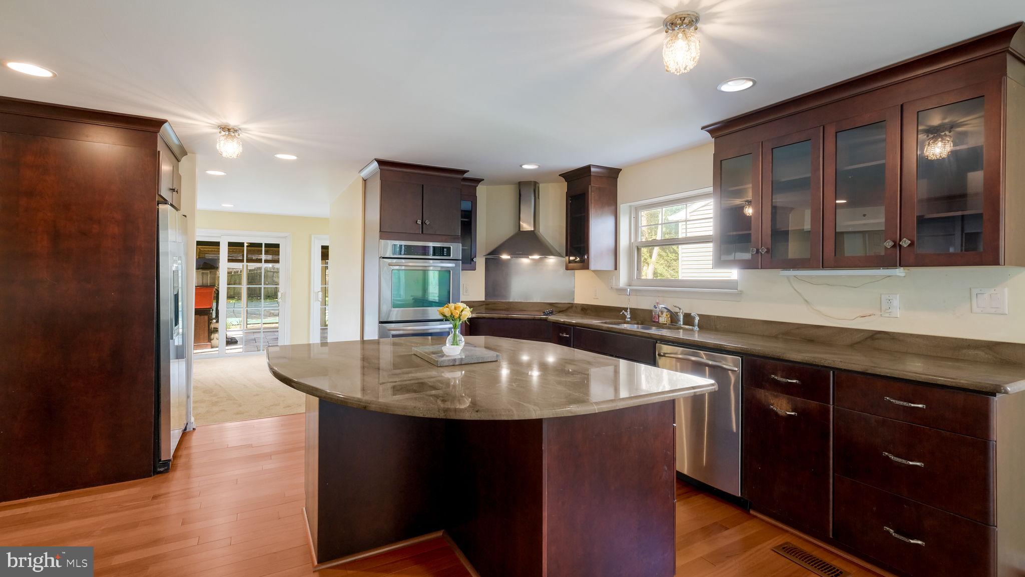WILLOW MANOR - Residential