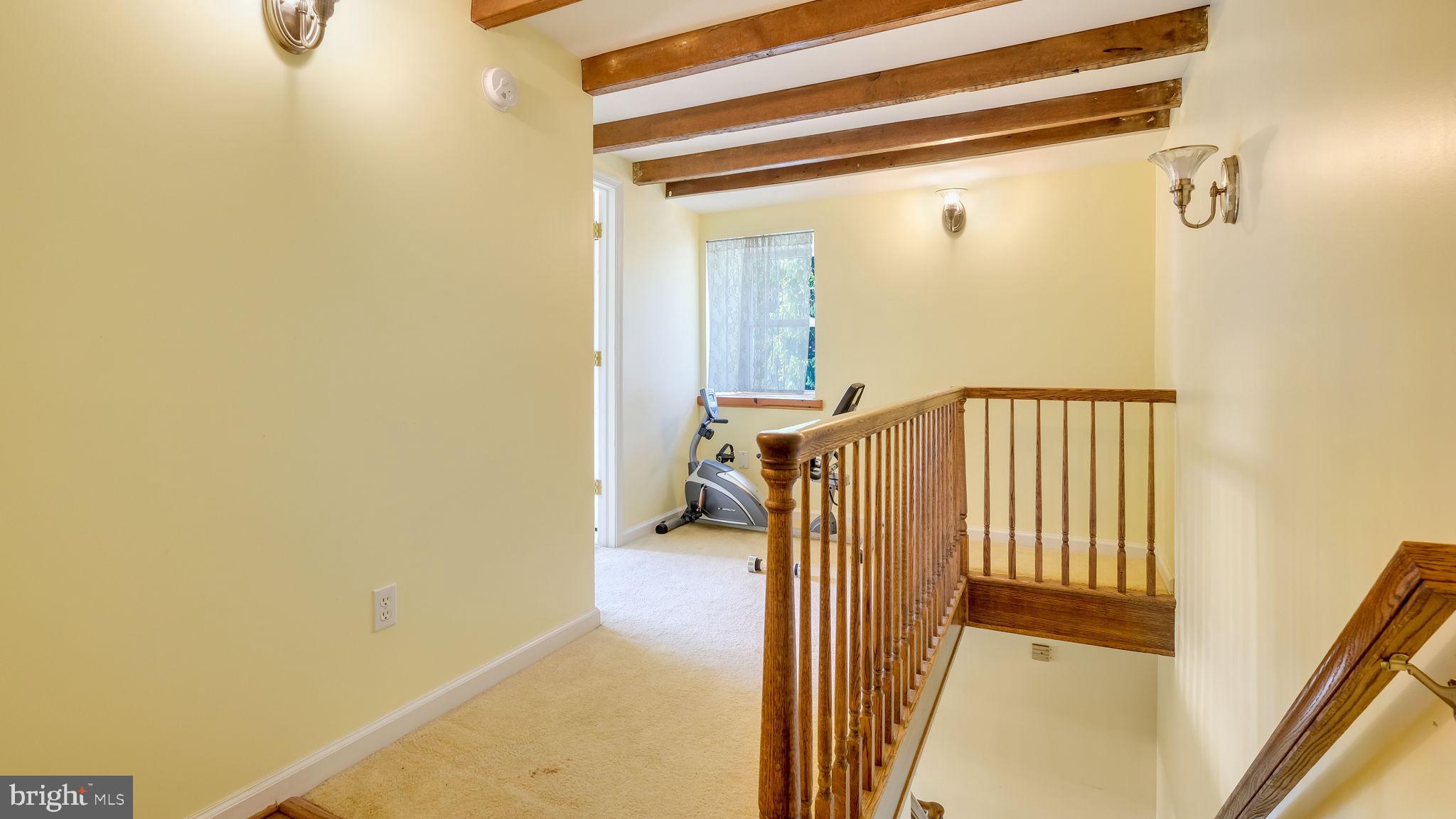 WILLOW MANOR - Residential