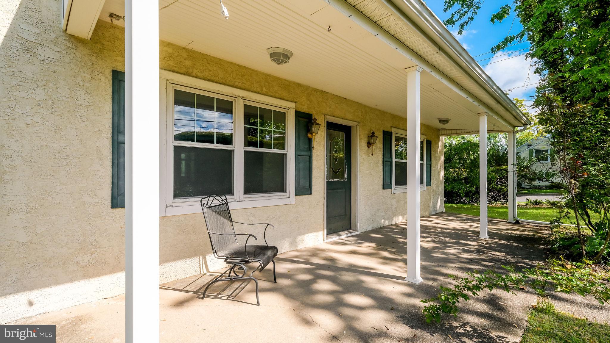 WILLOW MANOR - Residential