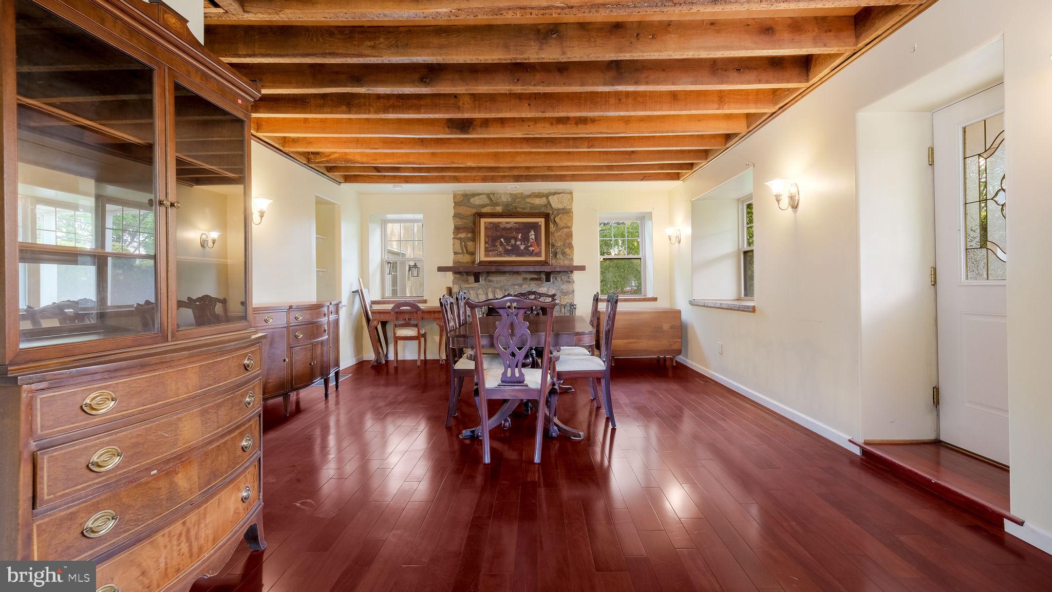 WILLOW MANOR - Residential
