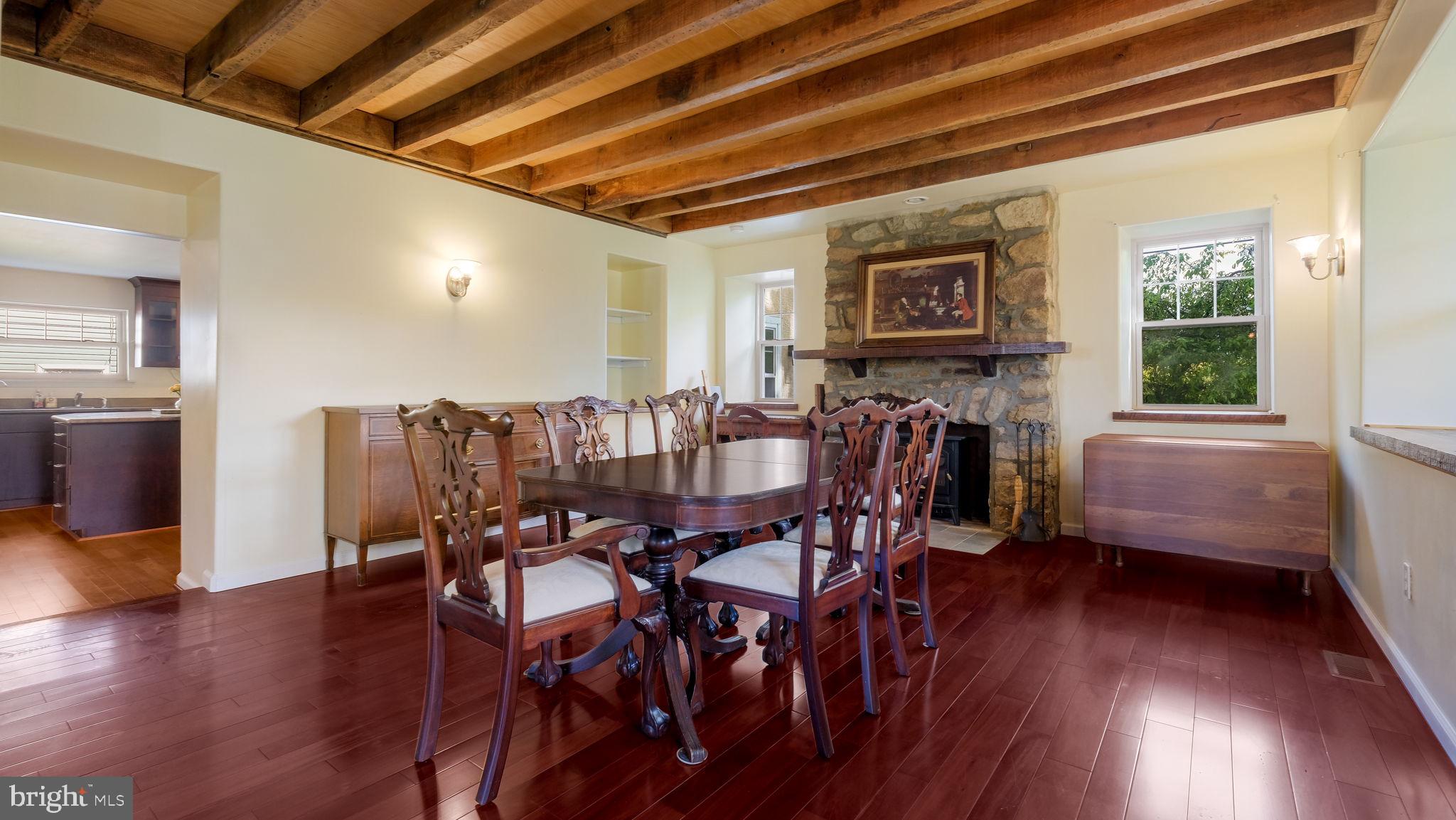 WILLOW MANOR - Residential