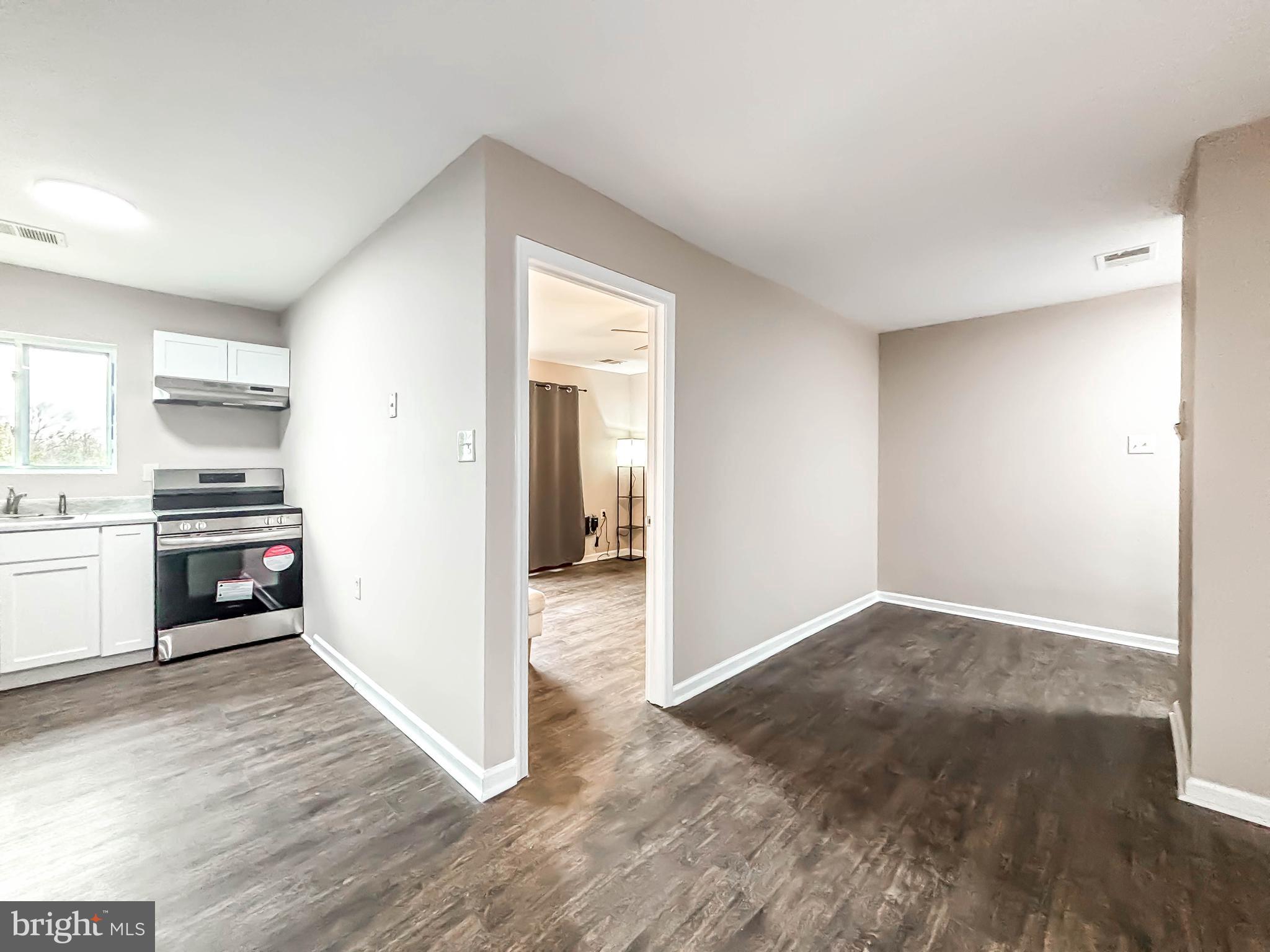 PIKESVILLE - Residential