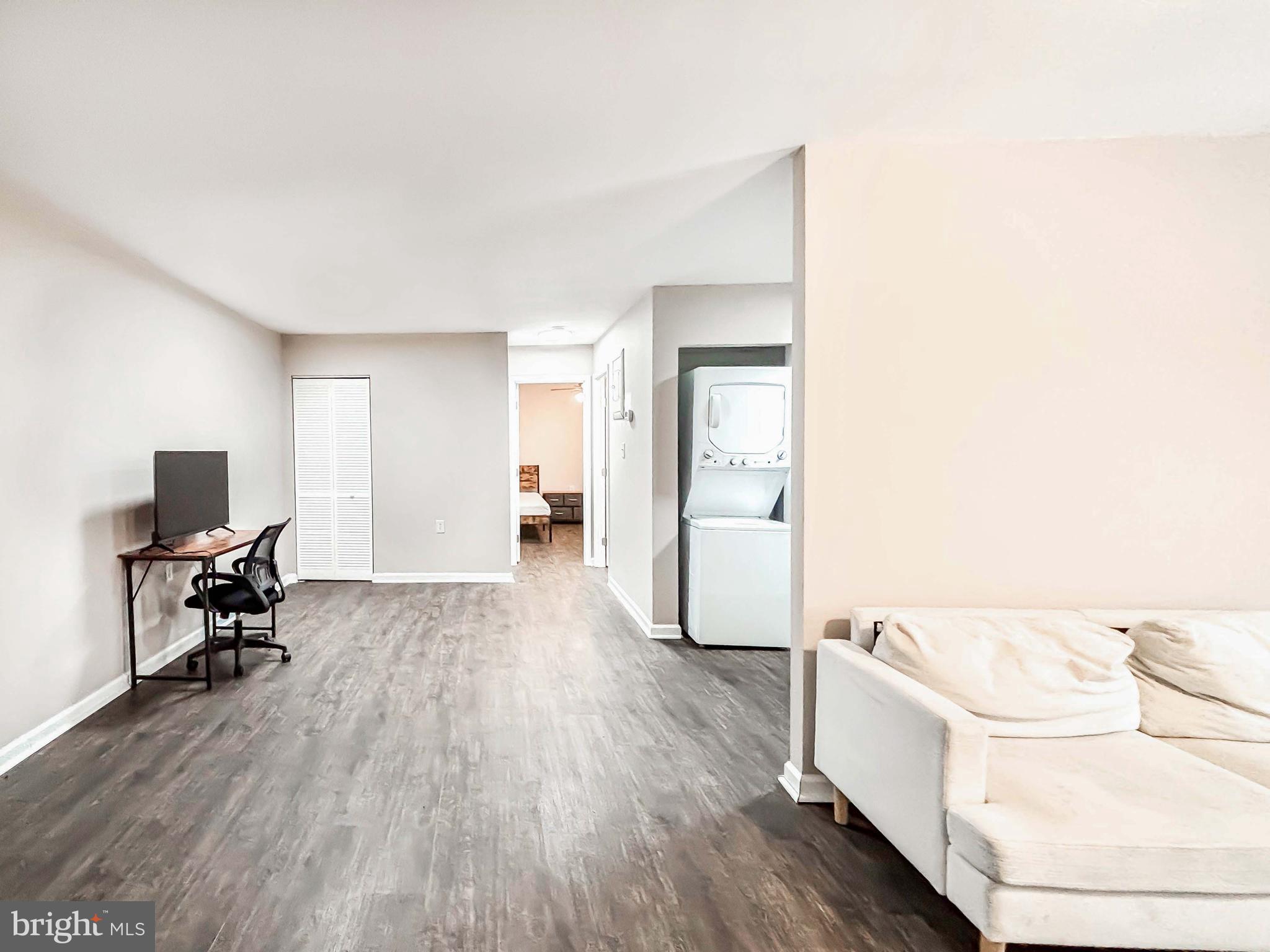 PIKESVILLE - Residential