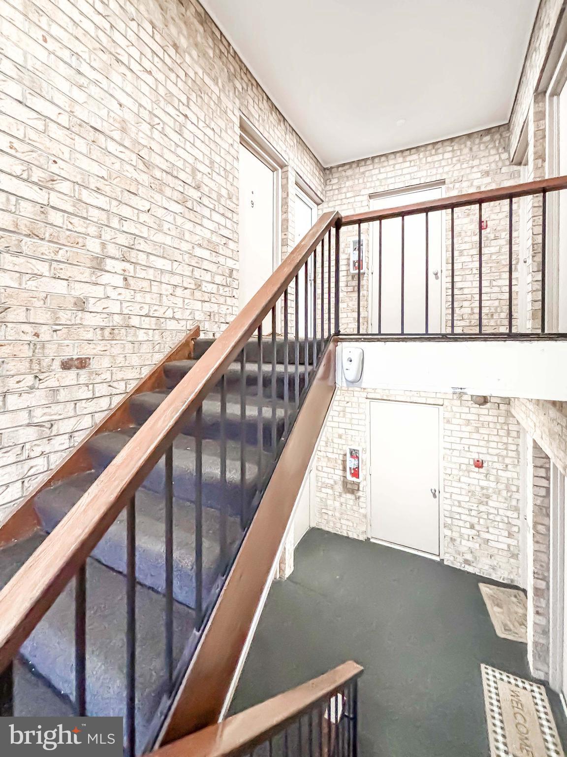 PIKESVILLE - Residential