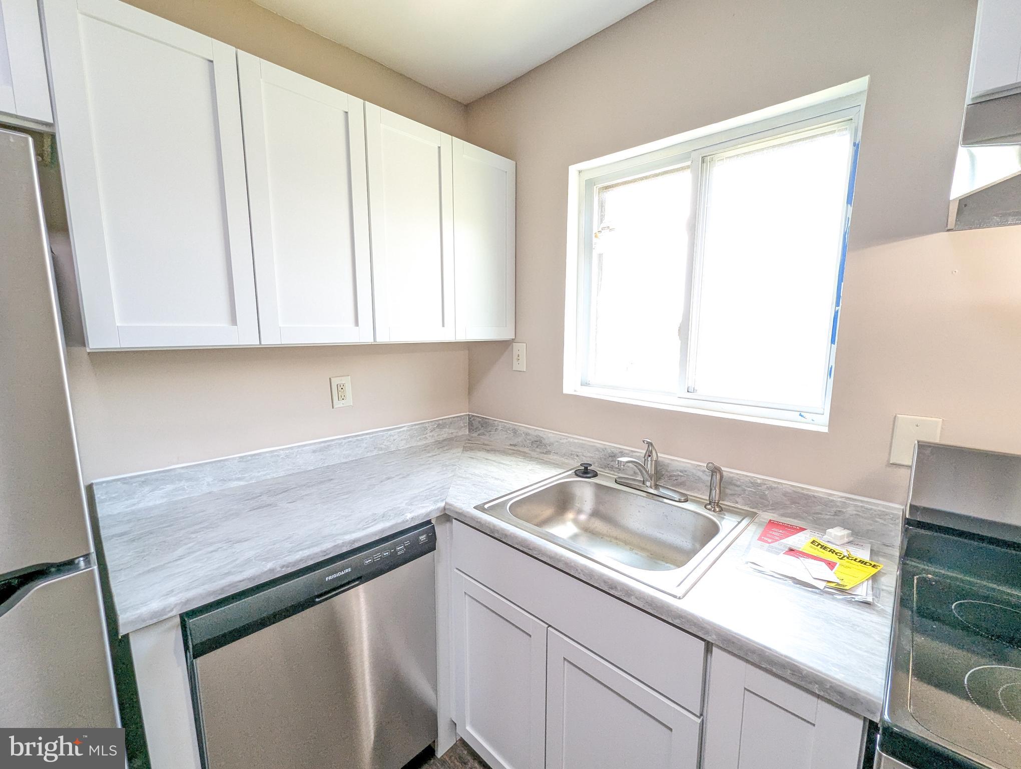 PIKESVILLE - Residential