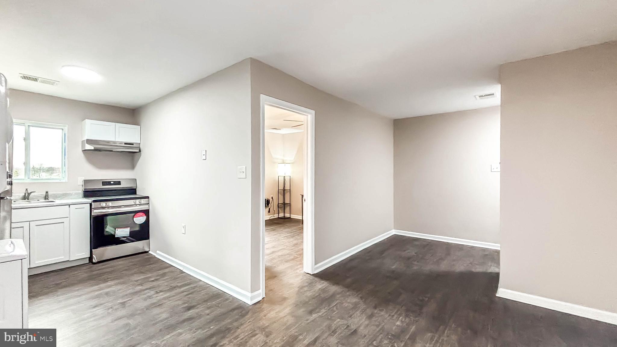 PIKESVILLE - Residential