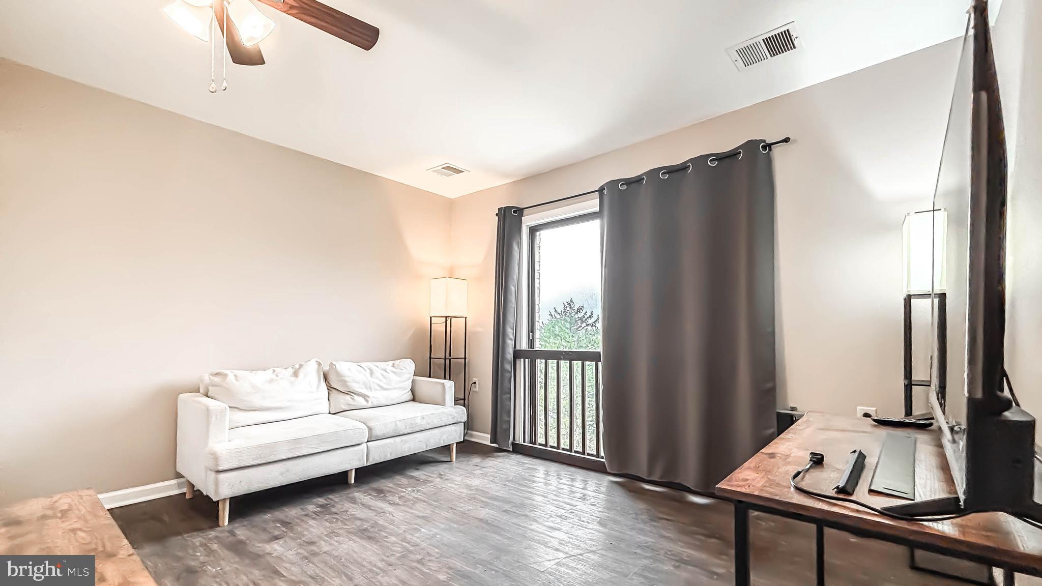 PIKESVILLE - Residential