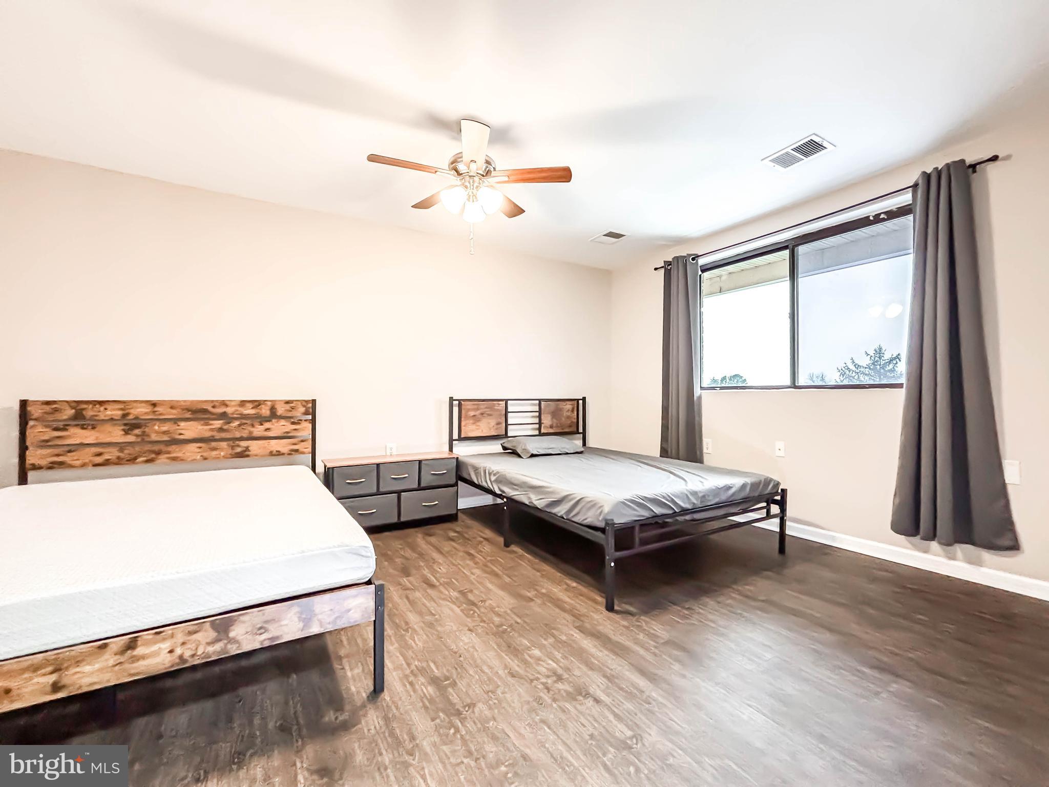 PIKESVILLE - Residential