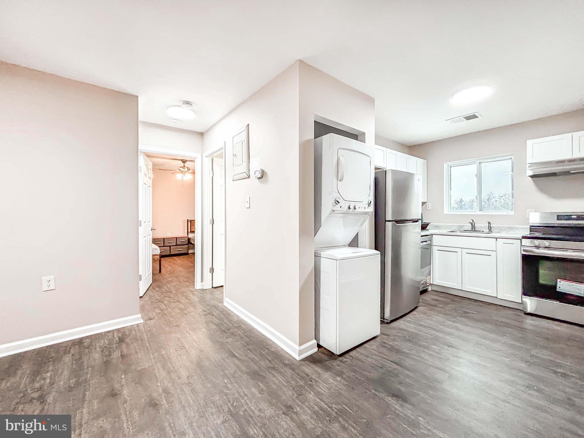 PIKESVILLE - Residential