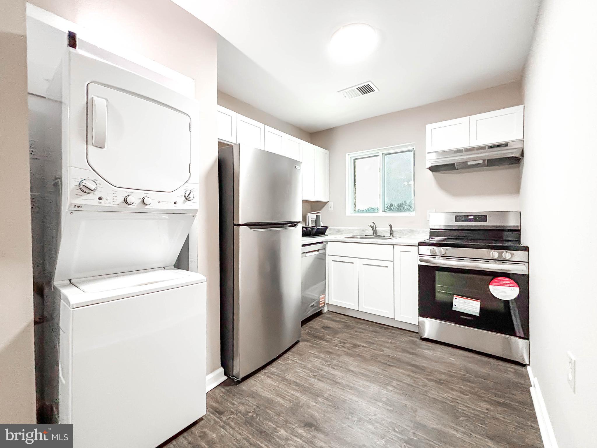 PIKESVILLE - Residential