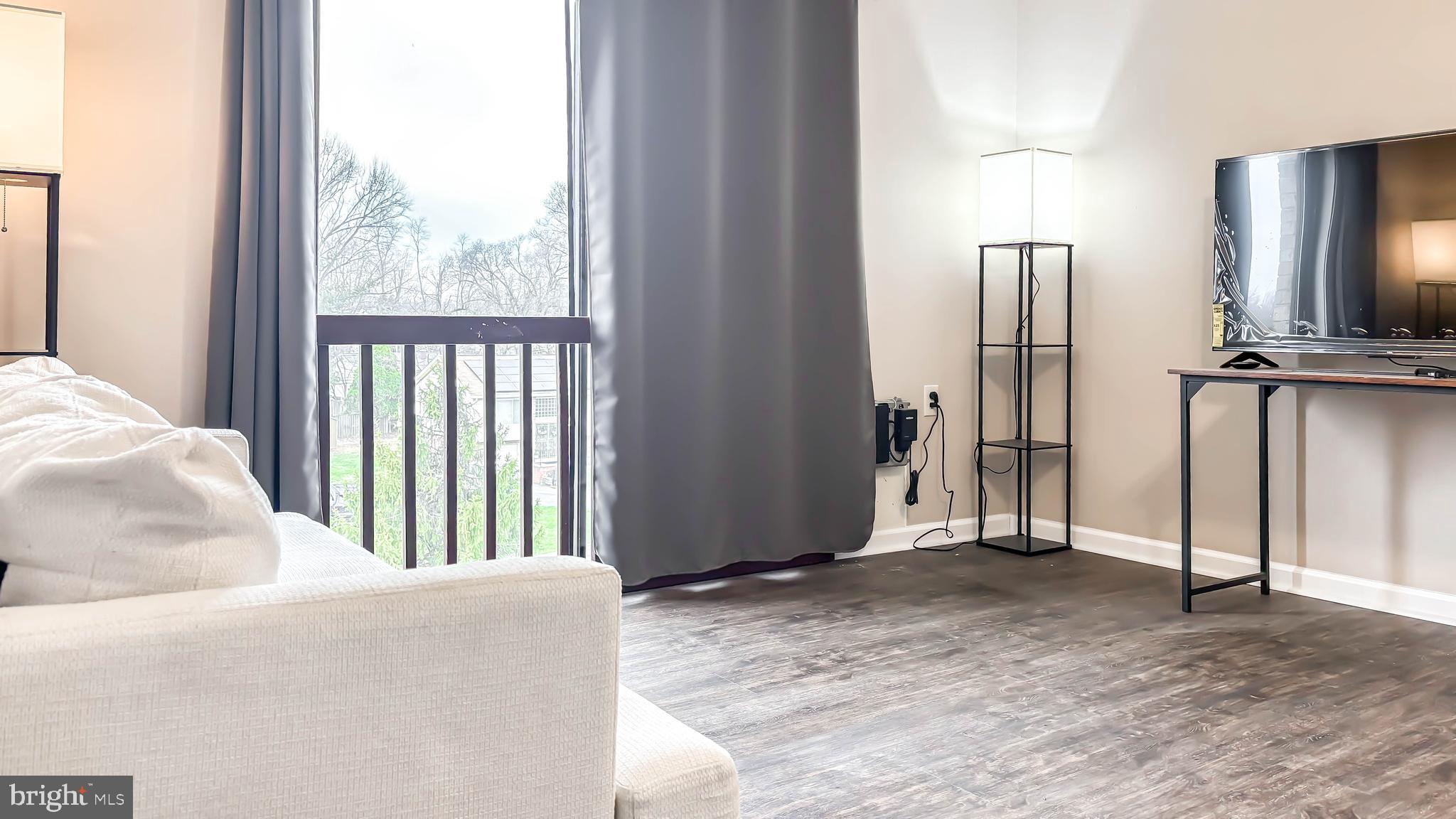 PIKESVILLE - Residential