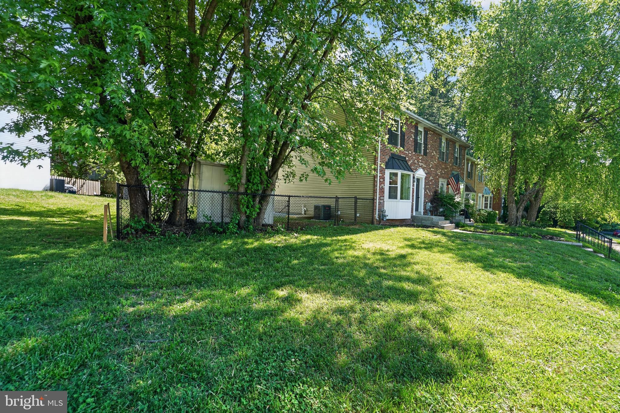 OAK HURST - Residential