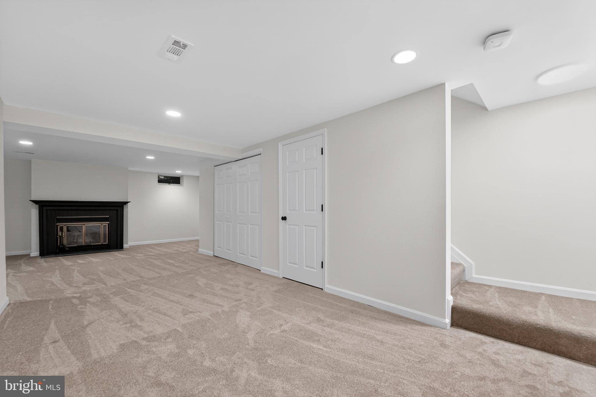 OAK HURST - Residential