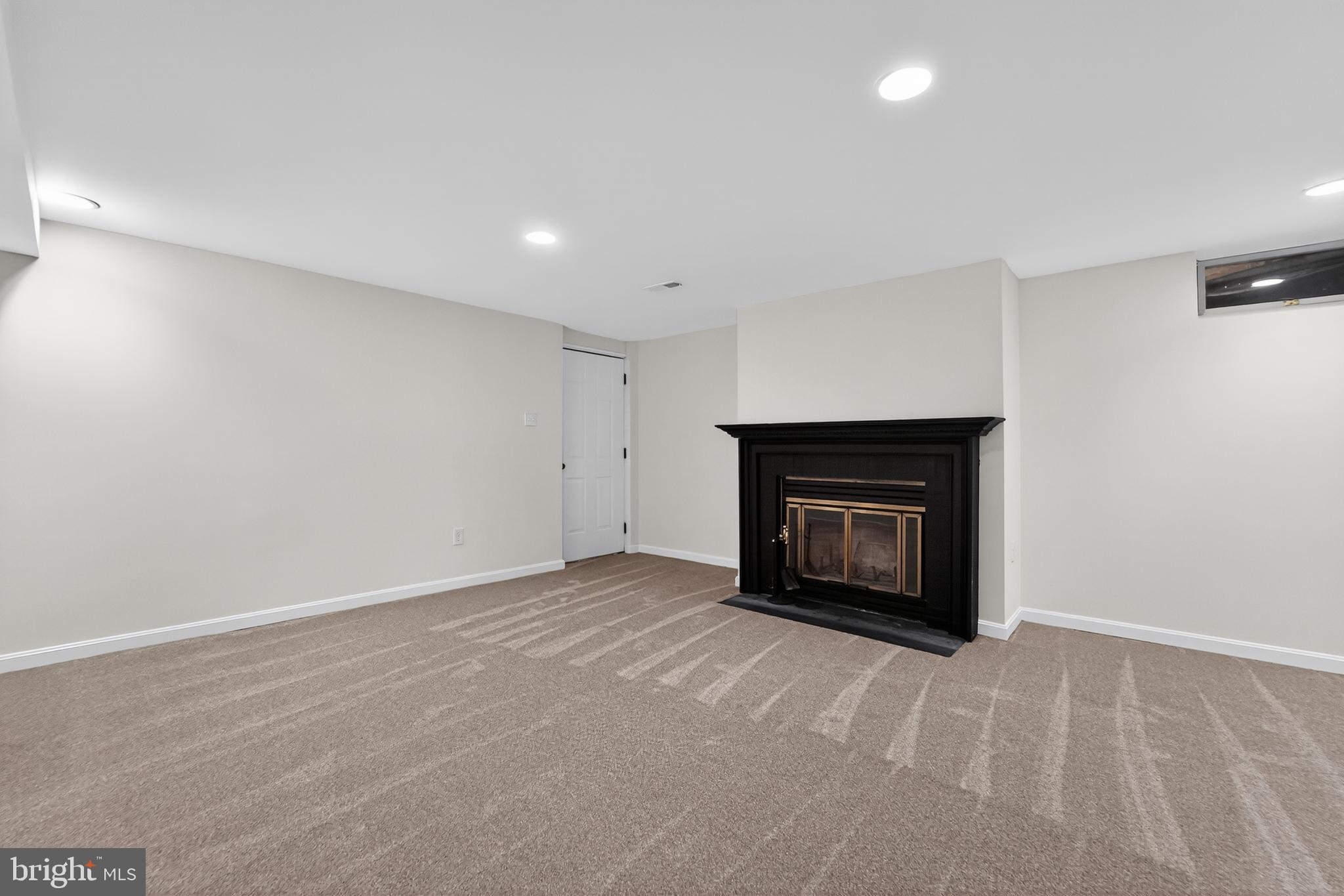 OAK HURST - Residential