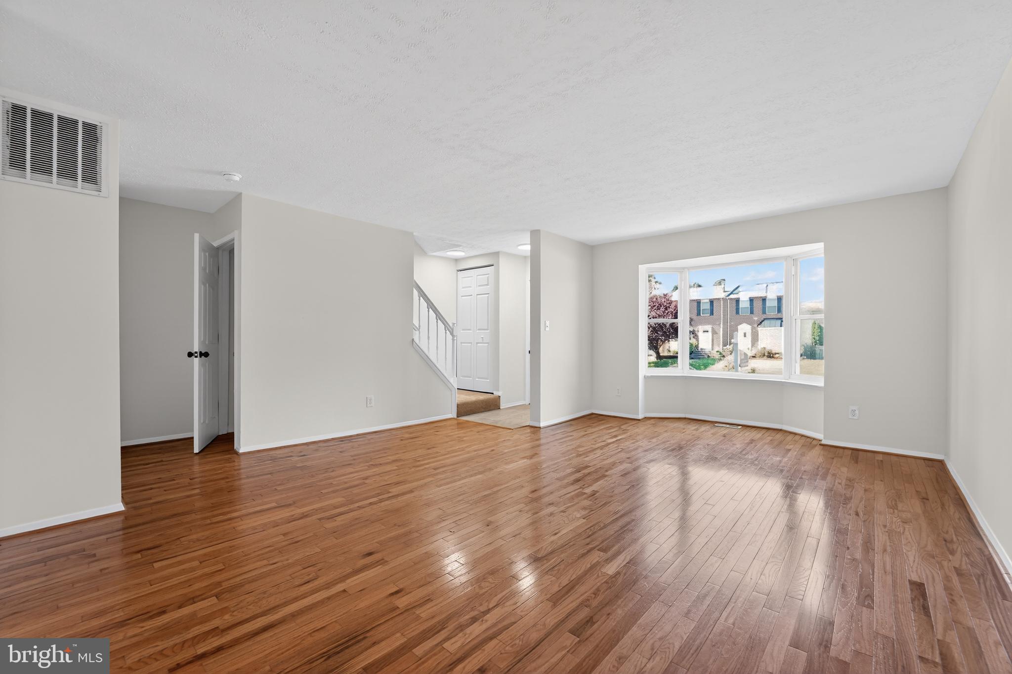 OAK HURST - Residential