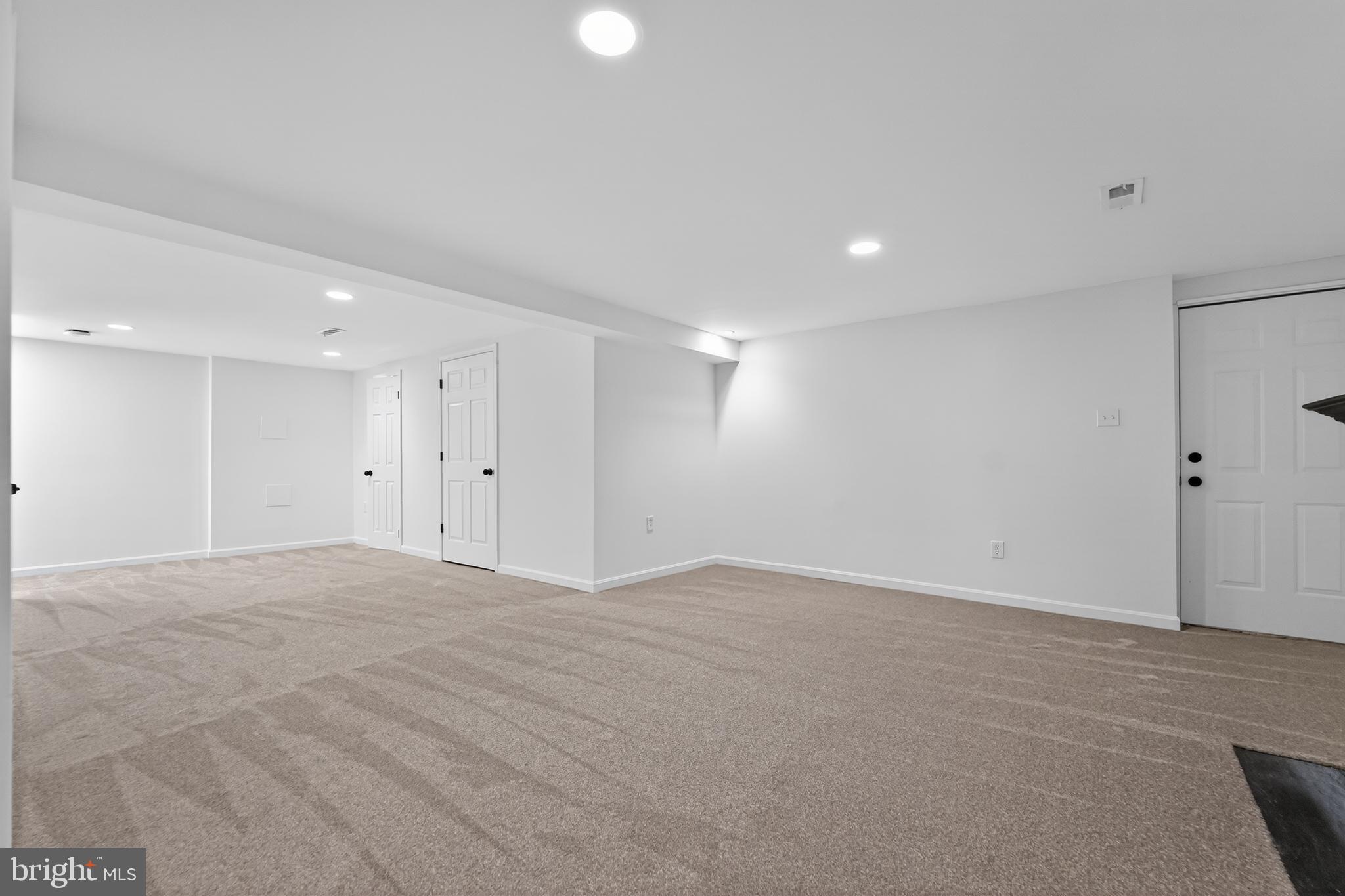 OAK HURST - Residential