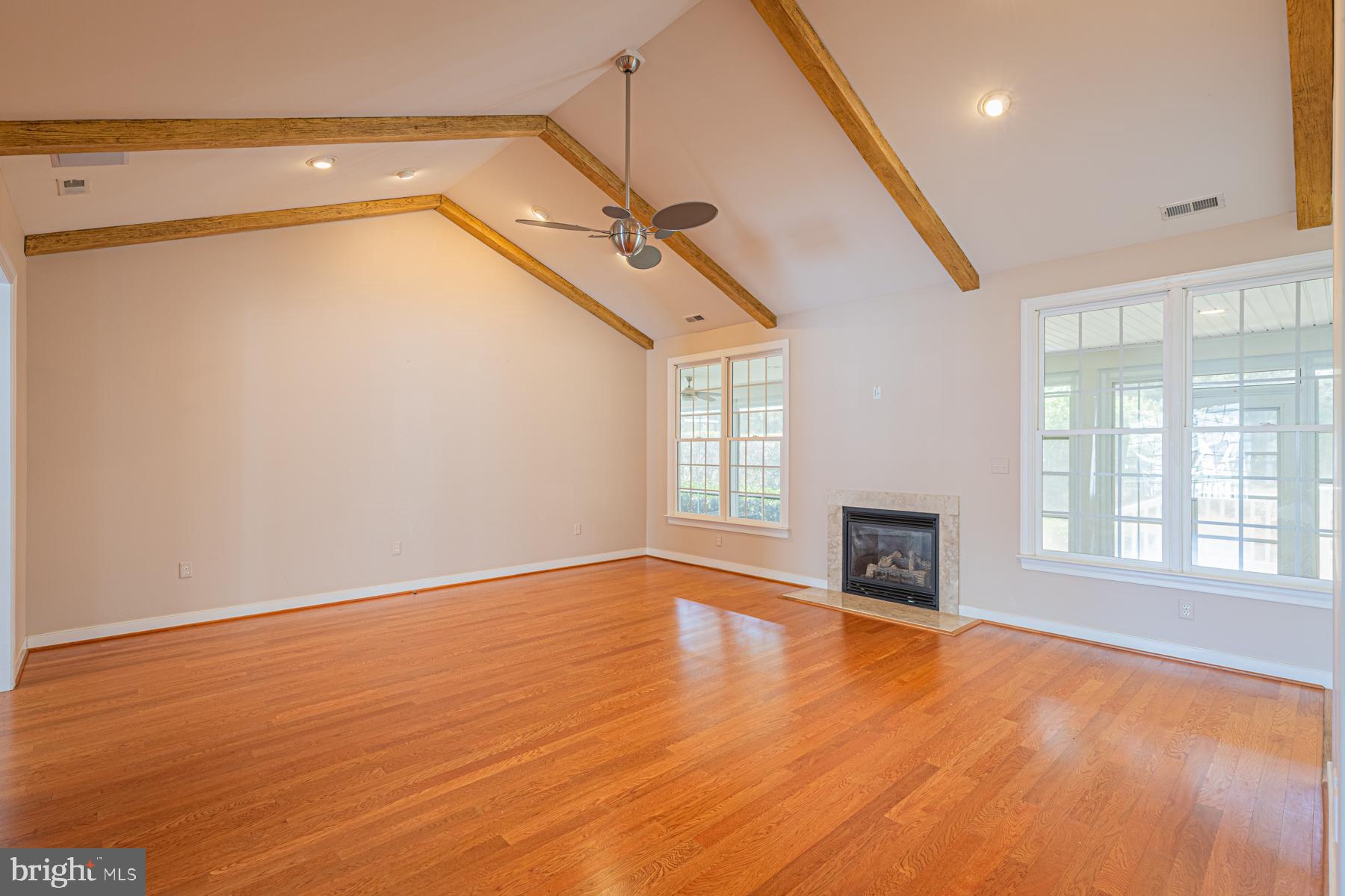 HILLS QUARTER - Residential