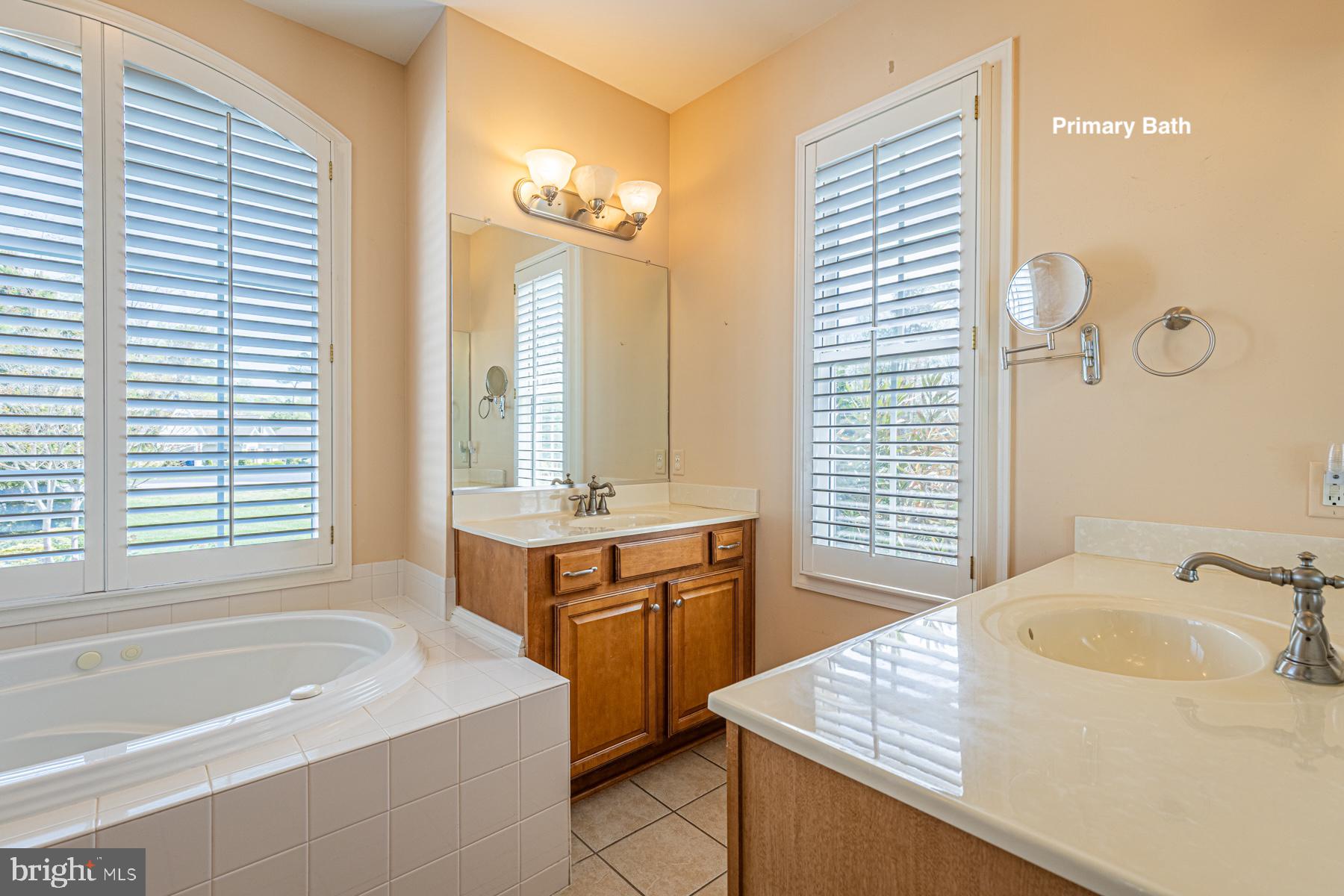 HILLS QUARTER - Residential