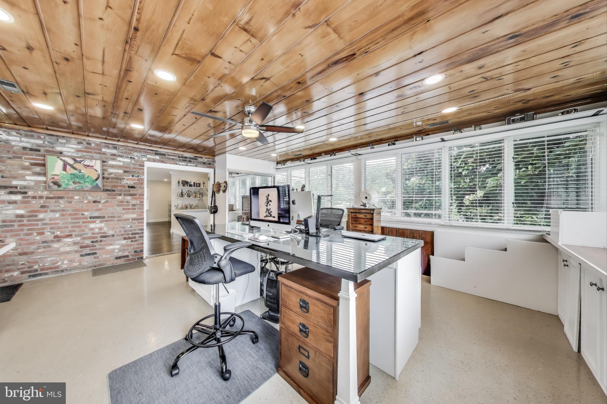 ROCK SPRING - Residential