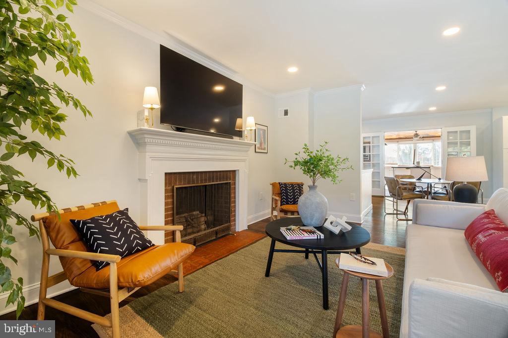 ROCK SPRING - Residential