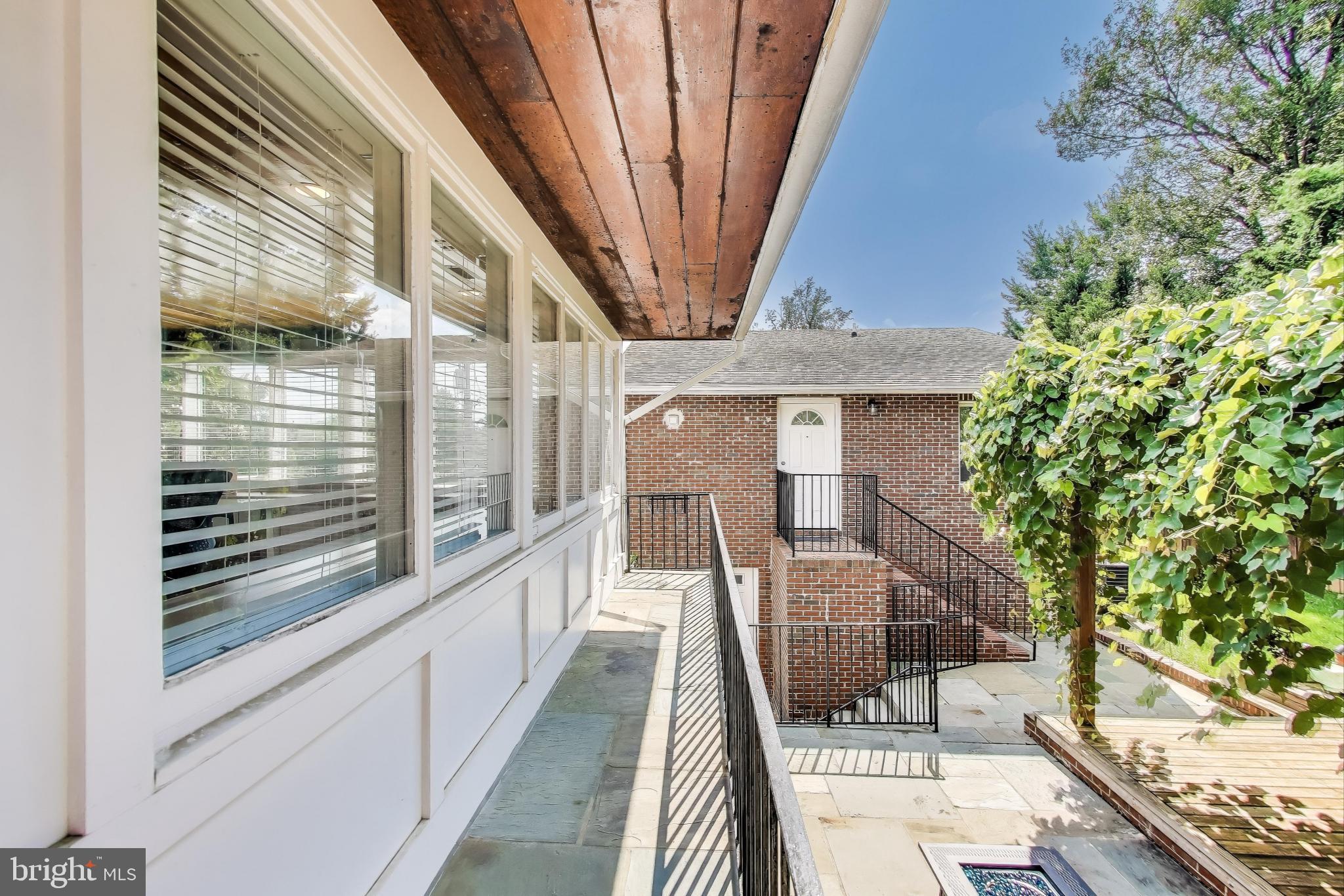 ROCK SPRING - Residential