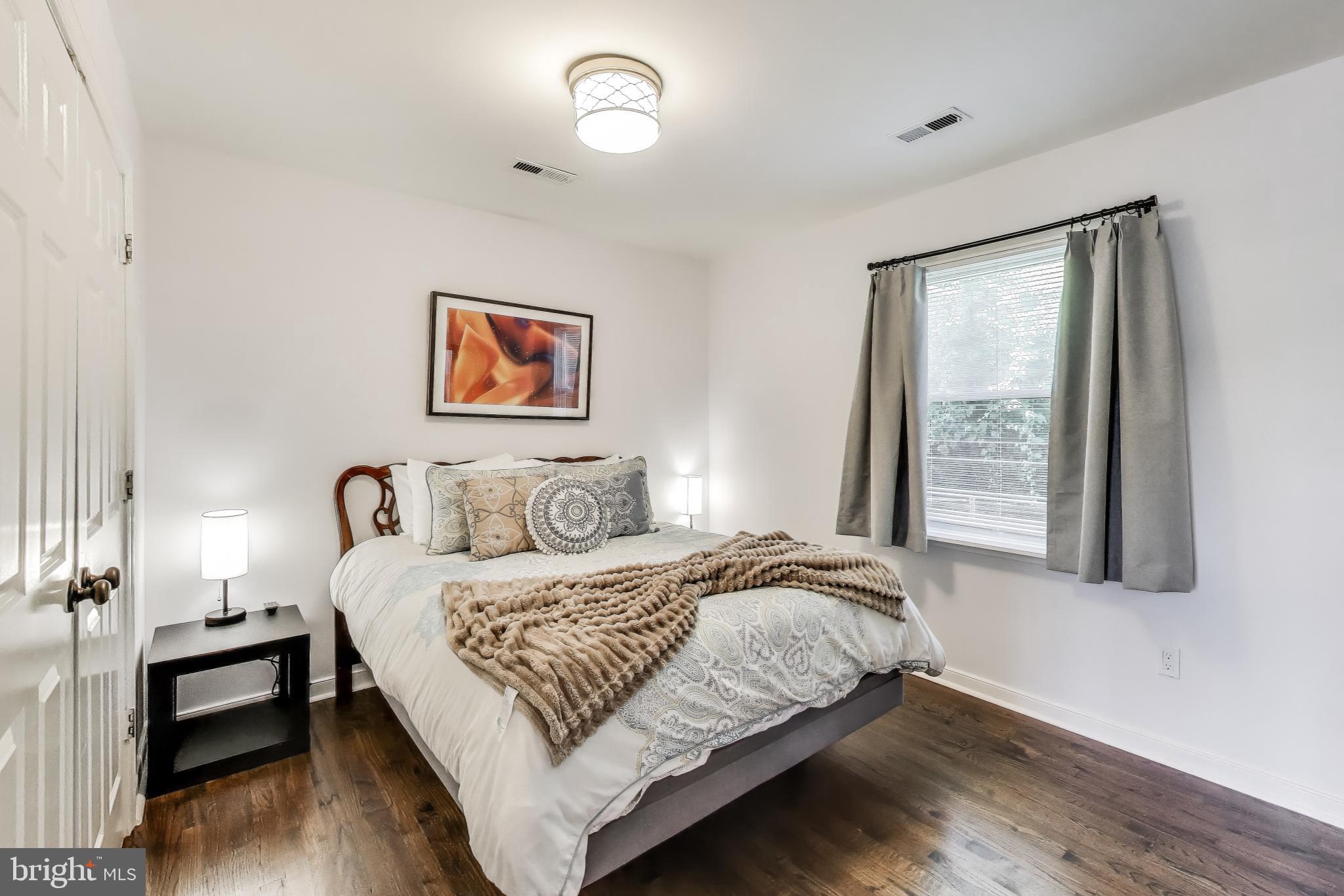 ROCK SPRING - Residential