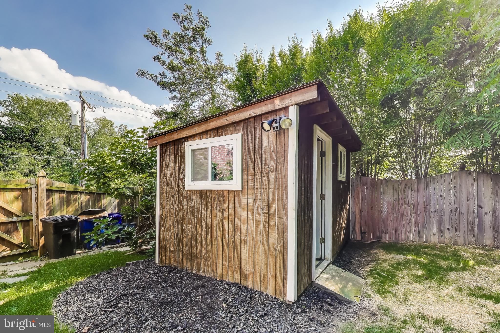 ROCK SPRING - Residential